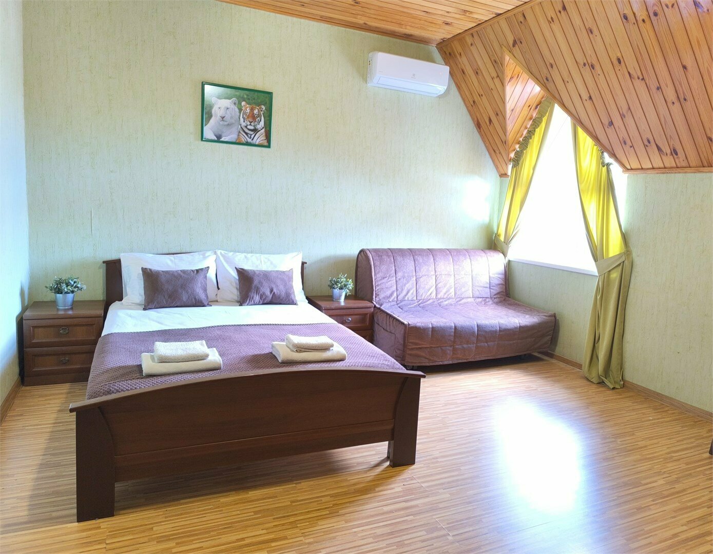 Четырехместный номер "Комфорт" (мансарда 4 этаж)