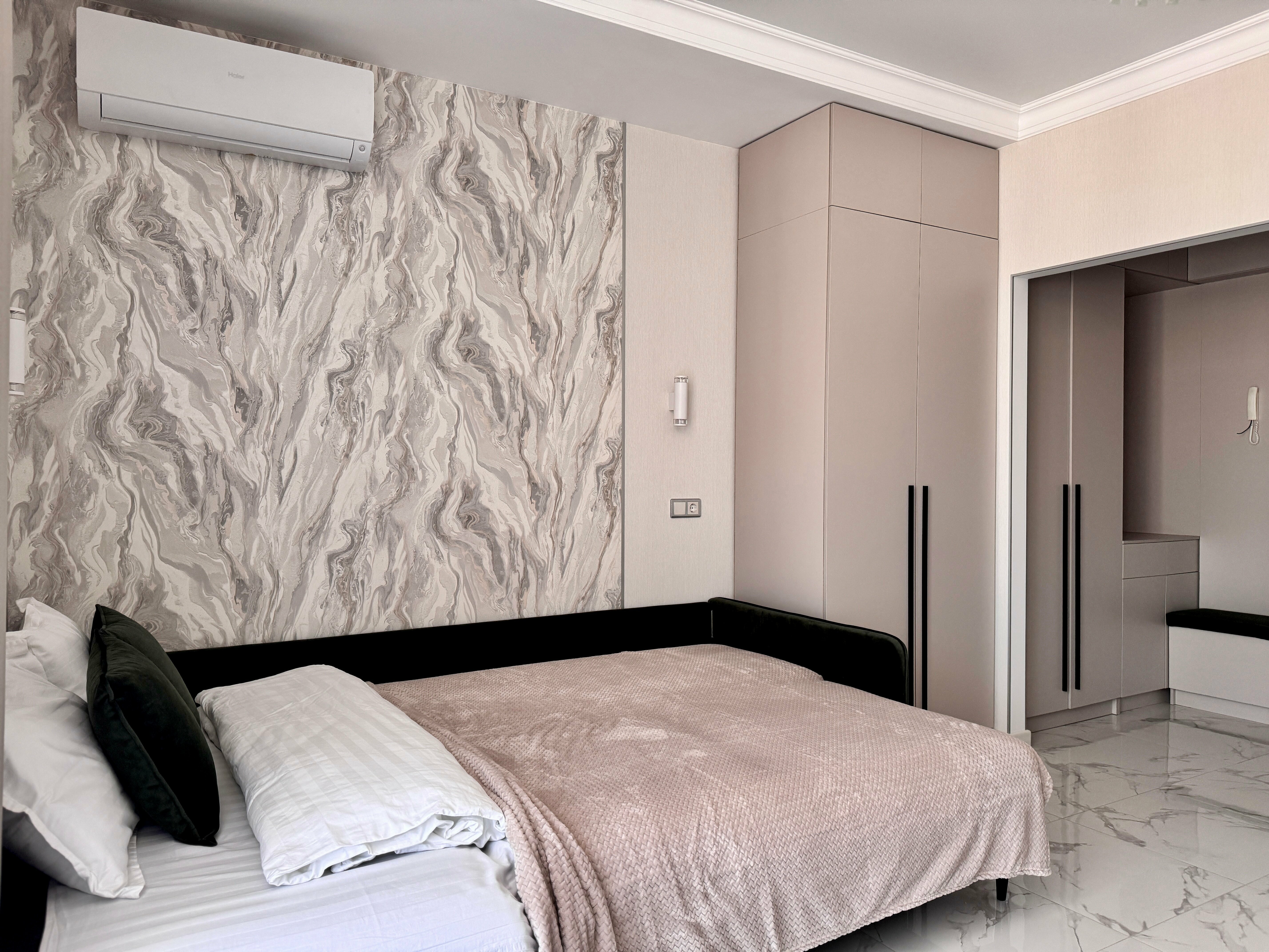 Студия в пастельных тонах для троих в ЖК Sun Hills Ольгинка (О246)