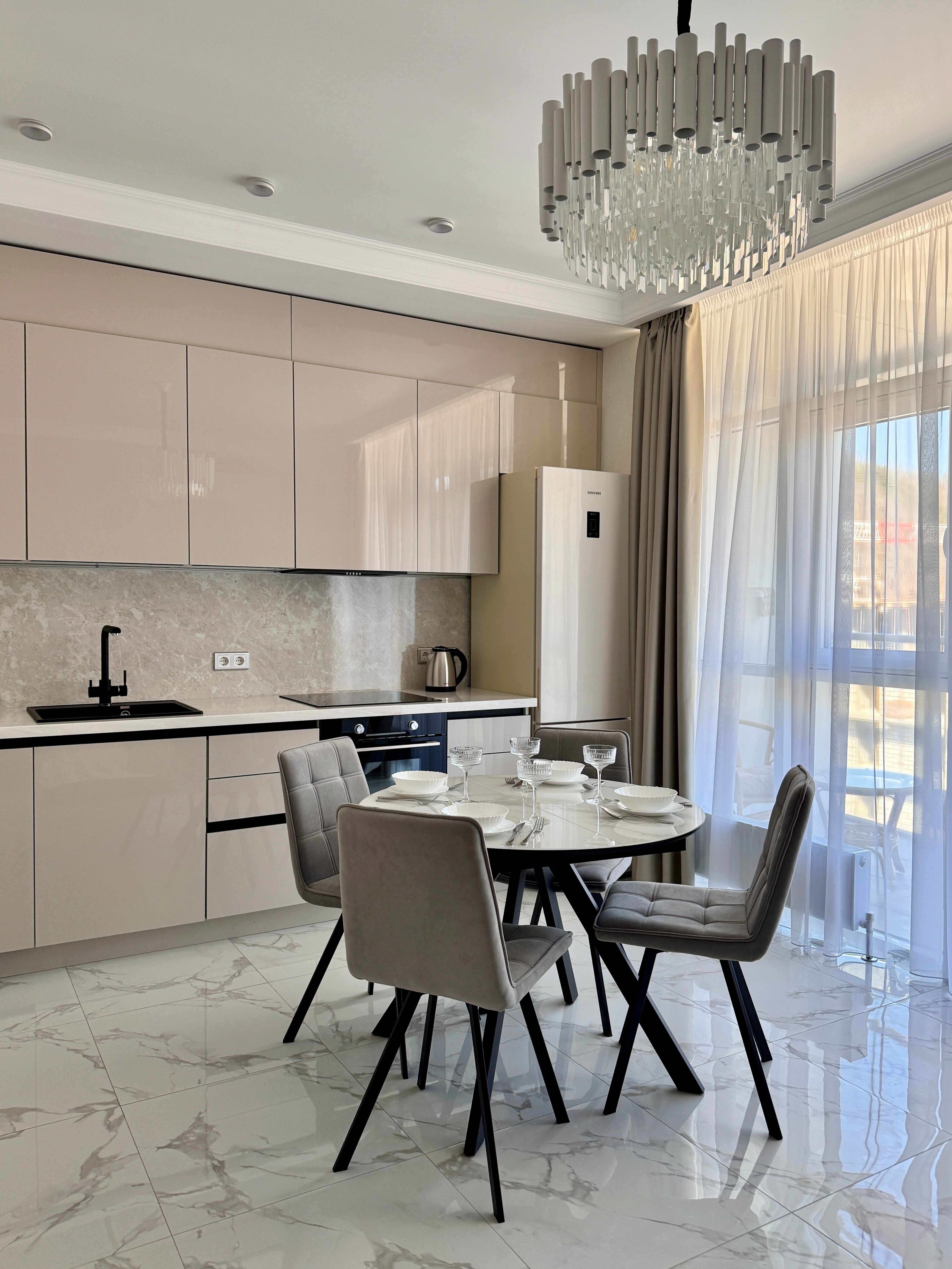 Студия в пастельных тонах для троих в ЖК Sun Hills Ольгинка (О246)