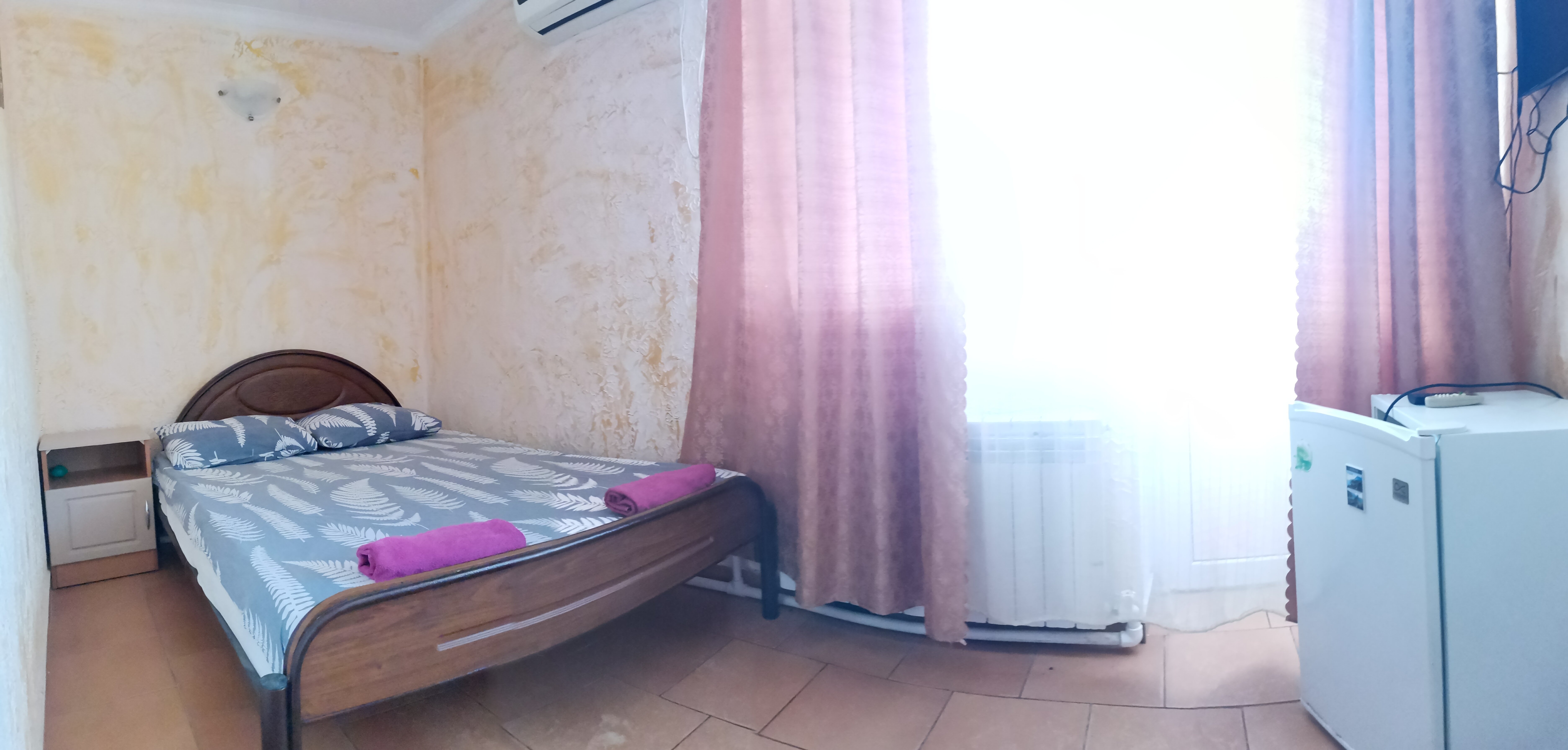 Двухместный номер с 1 кроватью или 2 отдельными кроватями и собственной ванной комнатой