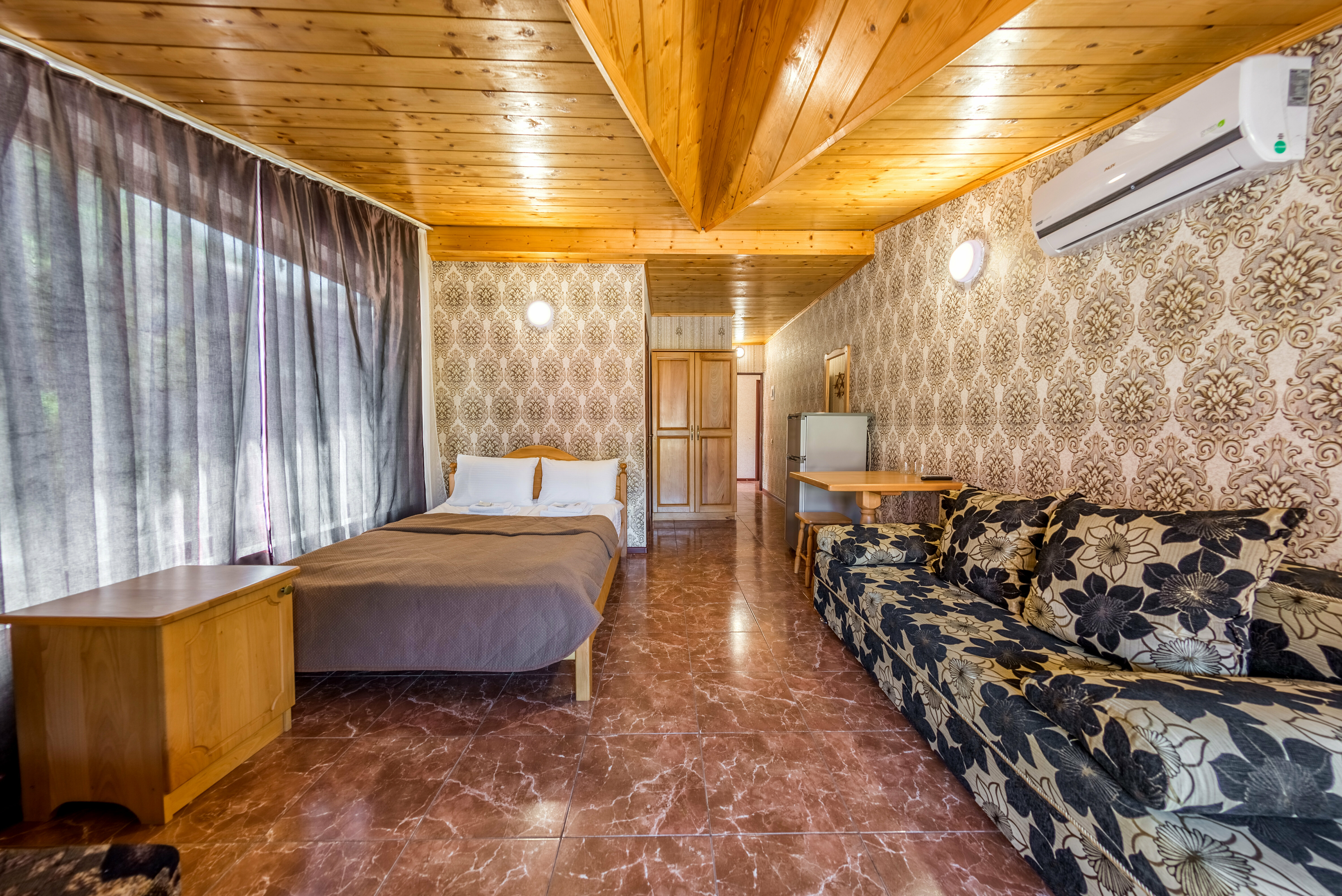 Номер-студия с балконом