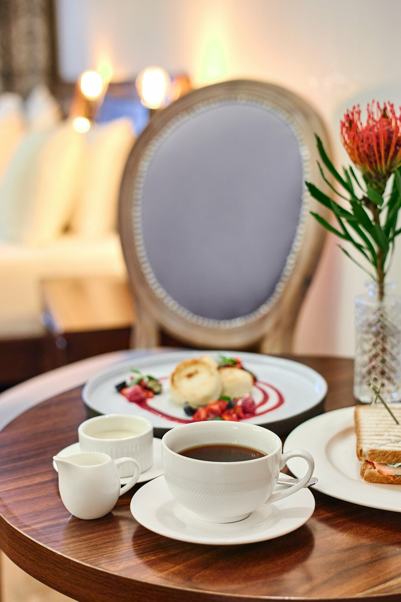 Просторный двухместный номер с 2 отдельными кроватями