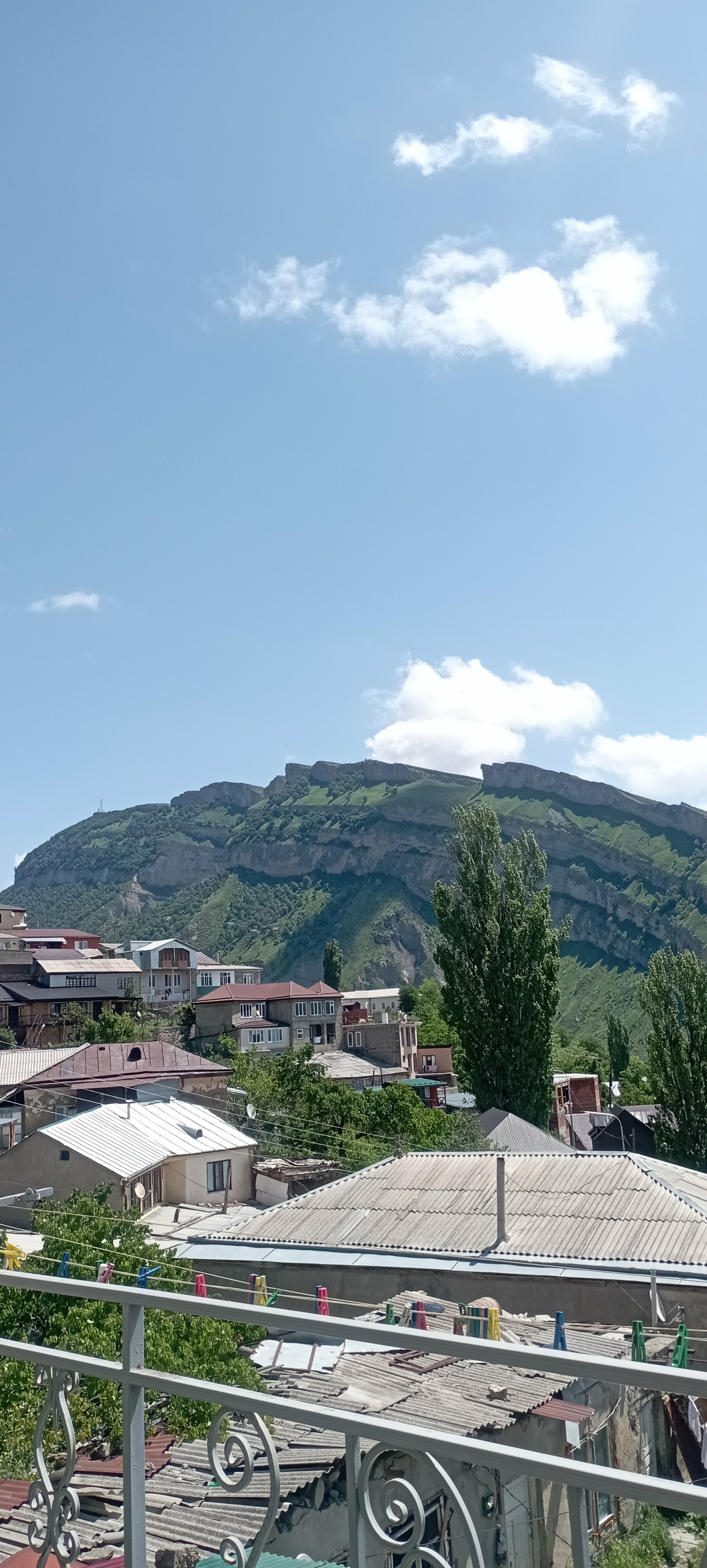 Дом с видом на горы