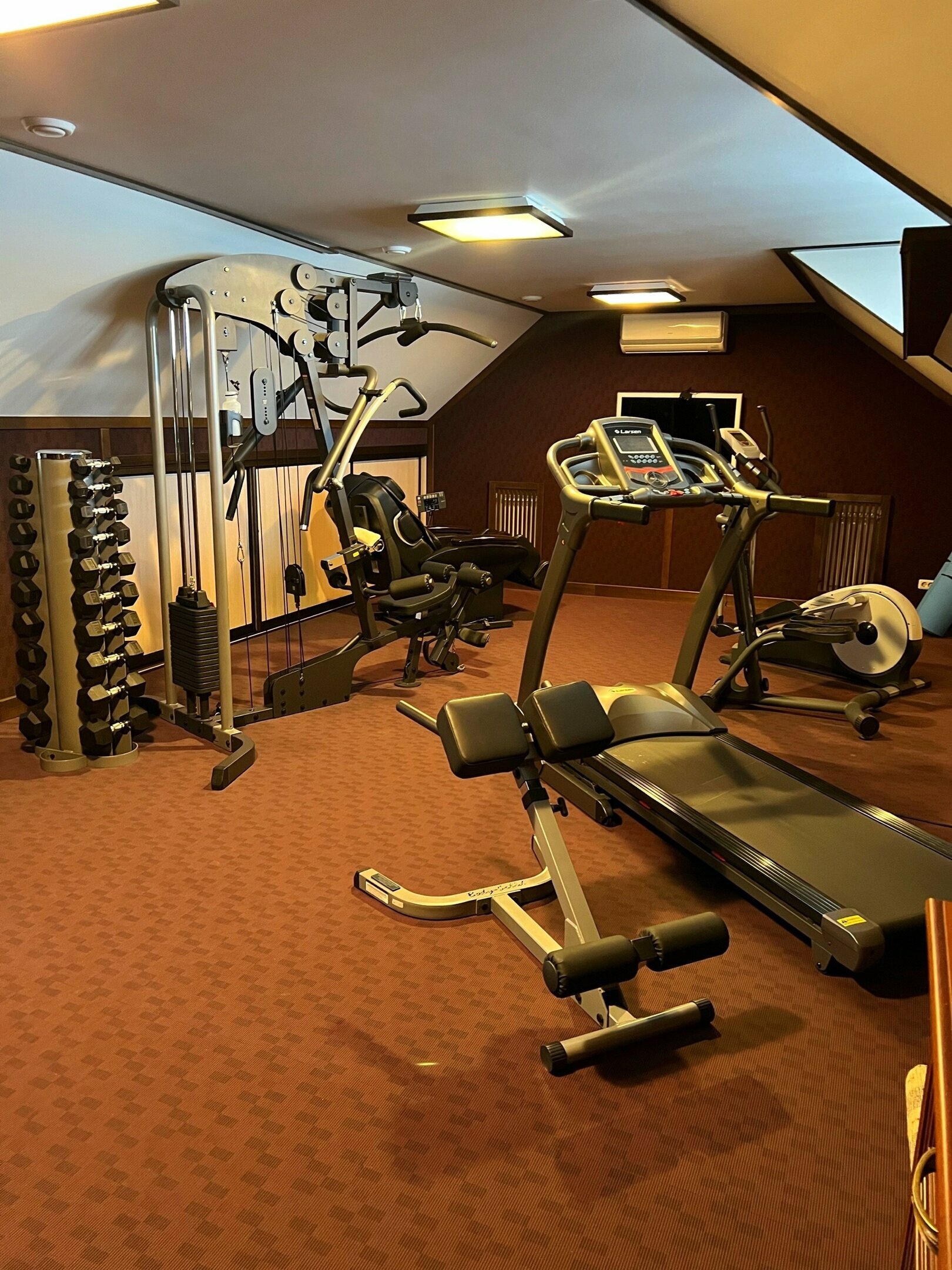 Президентская вилла с зоной отдыха и бассейном