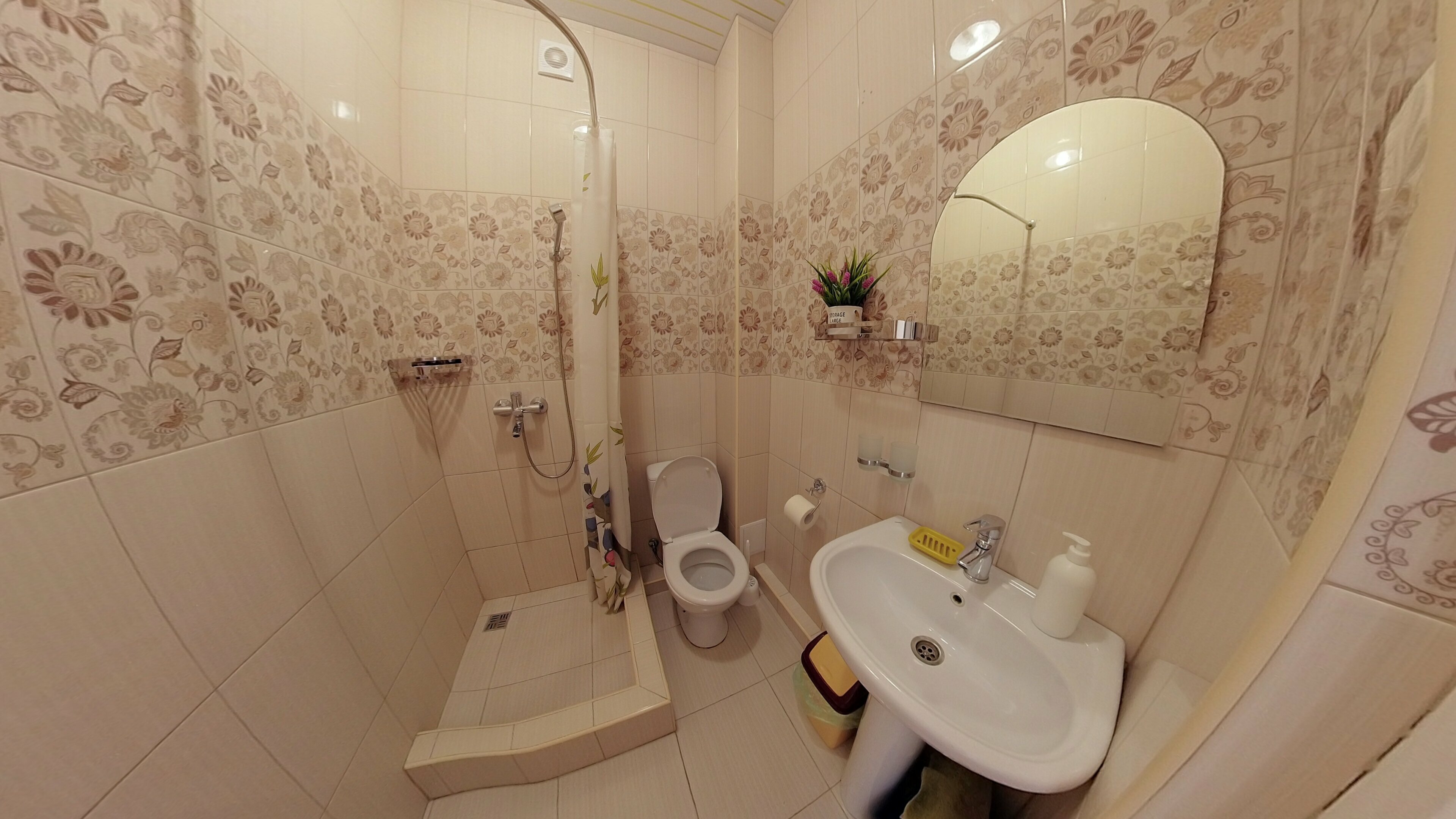   2-х местный Стандарт Улучшенный, с балконом с видом на горы