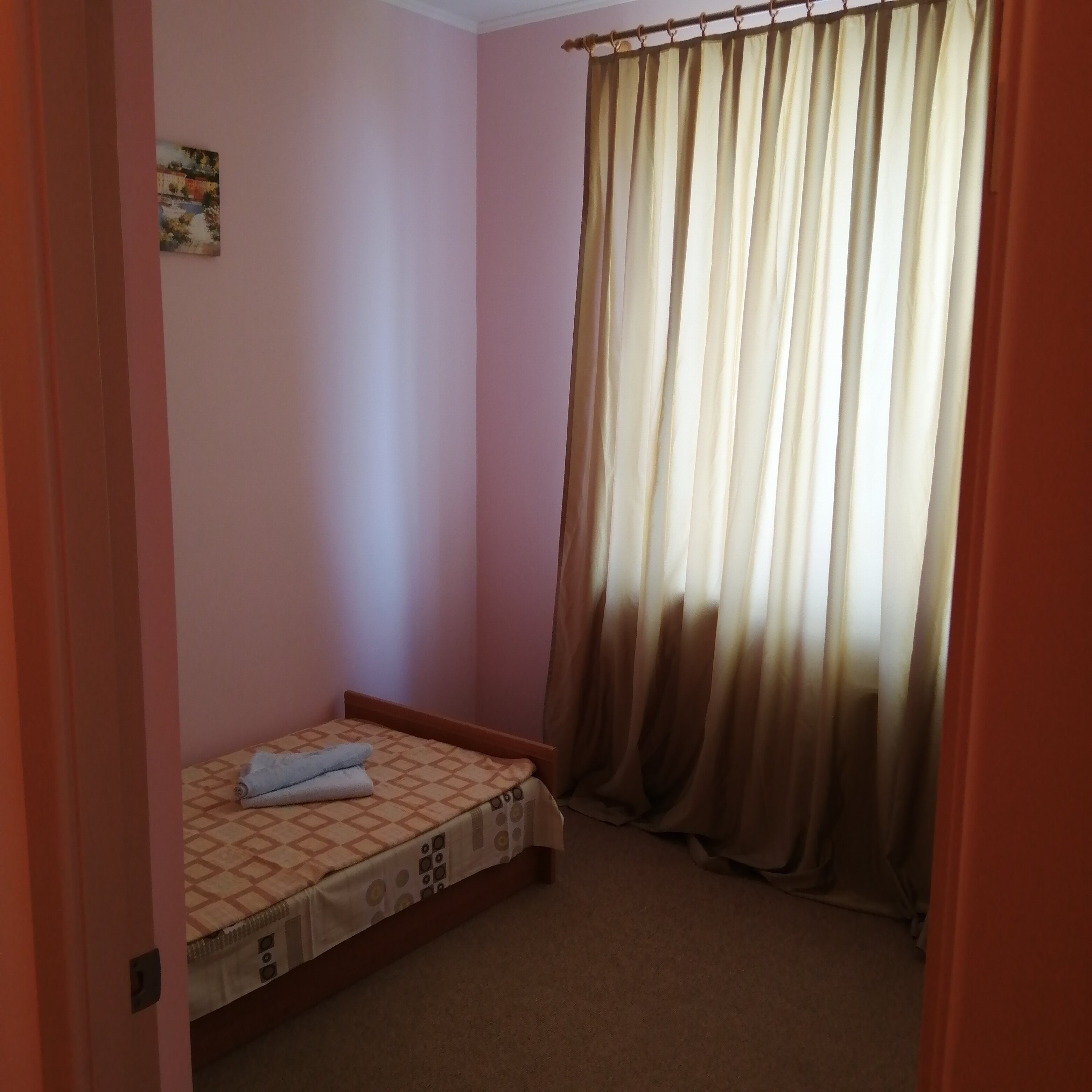 Трехместный номер с балконом и видом на море