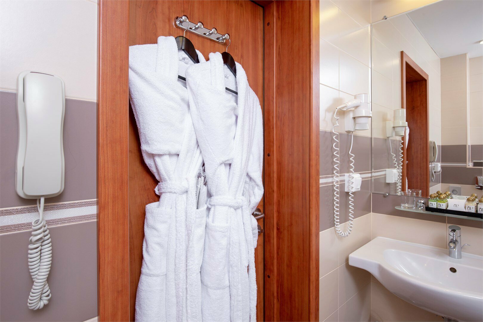 Улучшенный с двуспальной кроватью