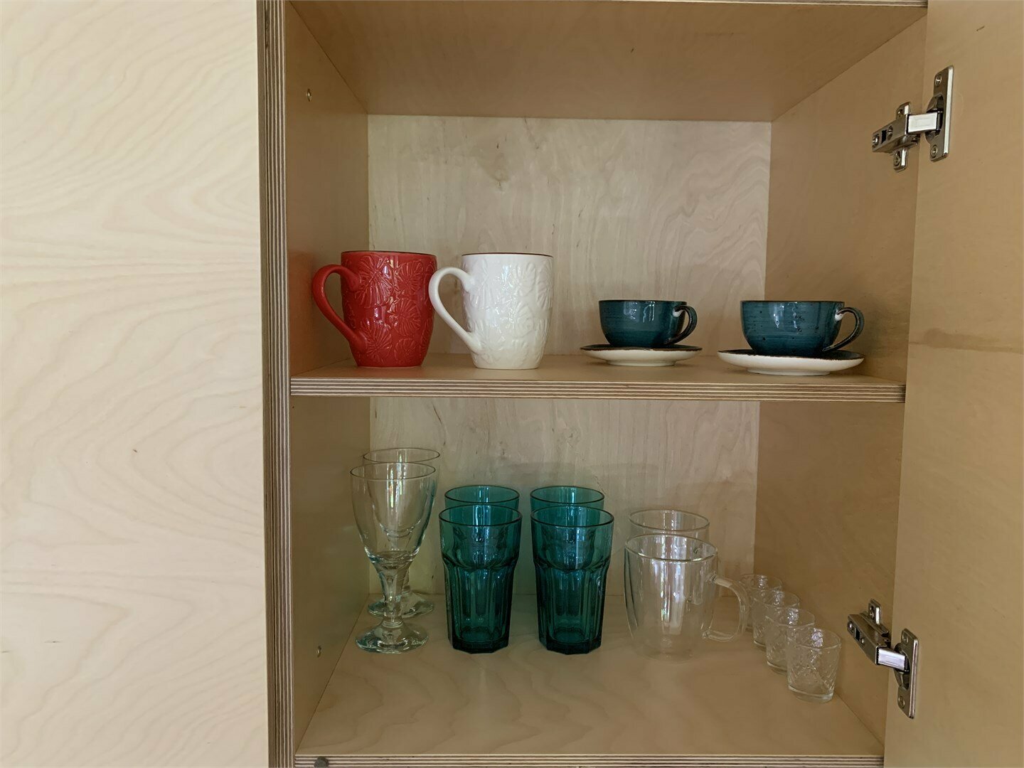 Коттедж с беседкой