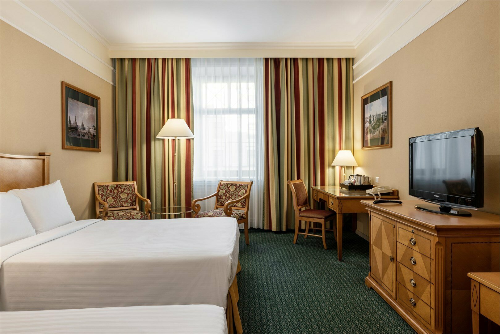 Делюкс, с двумя раздельными кроватями