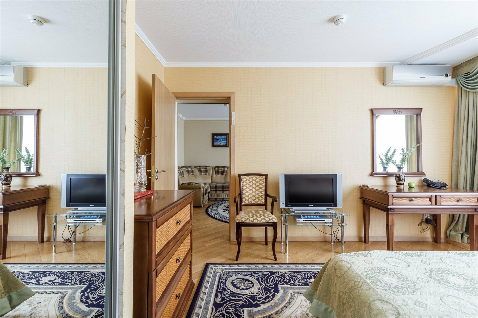 Двухкомнатный "Люкс"