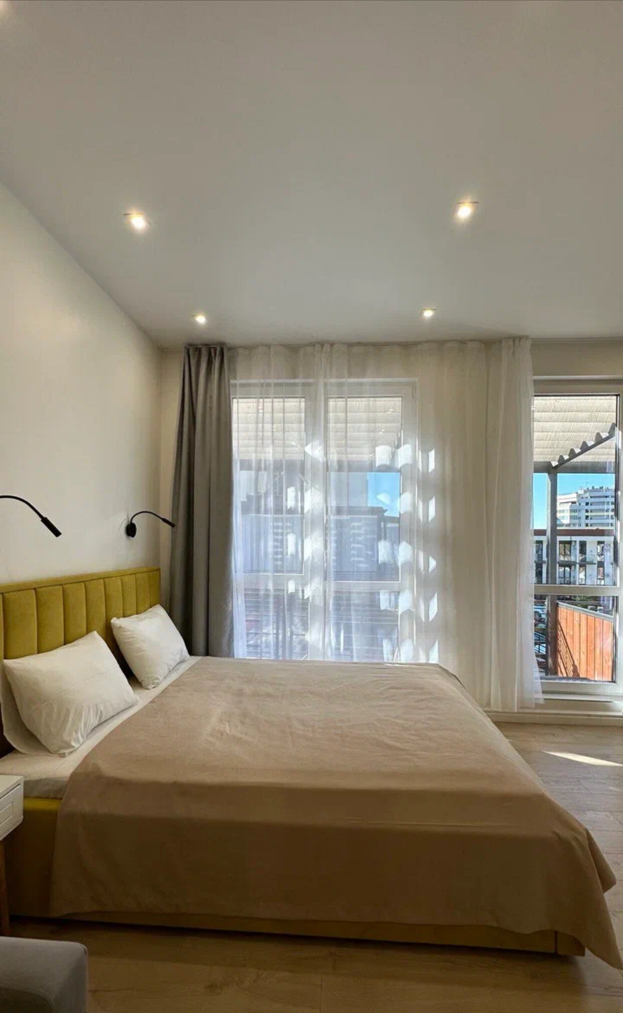 Трехместный номер с террасой