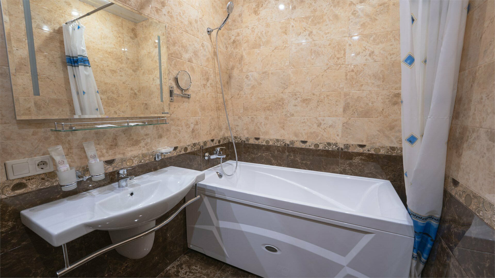 АПАРТАМЕНТЫ № 701