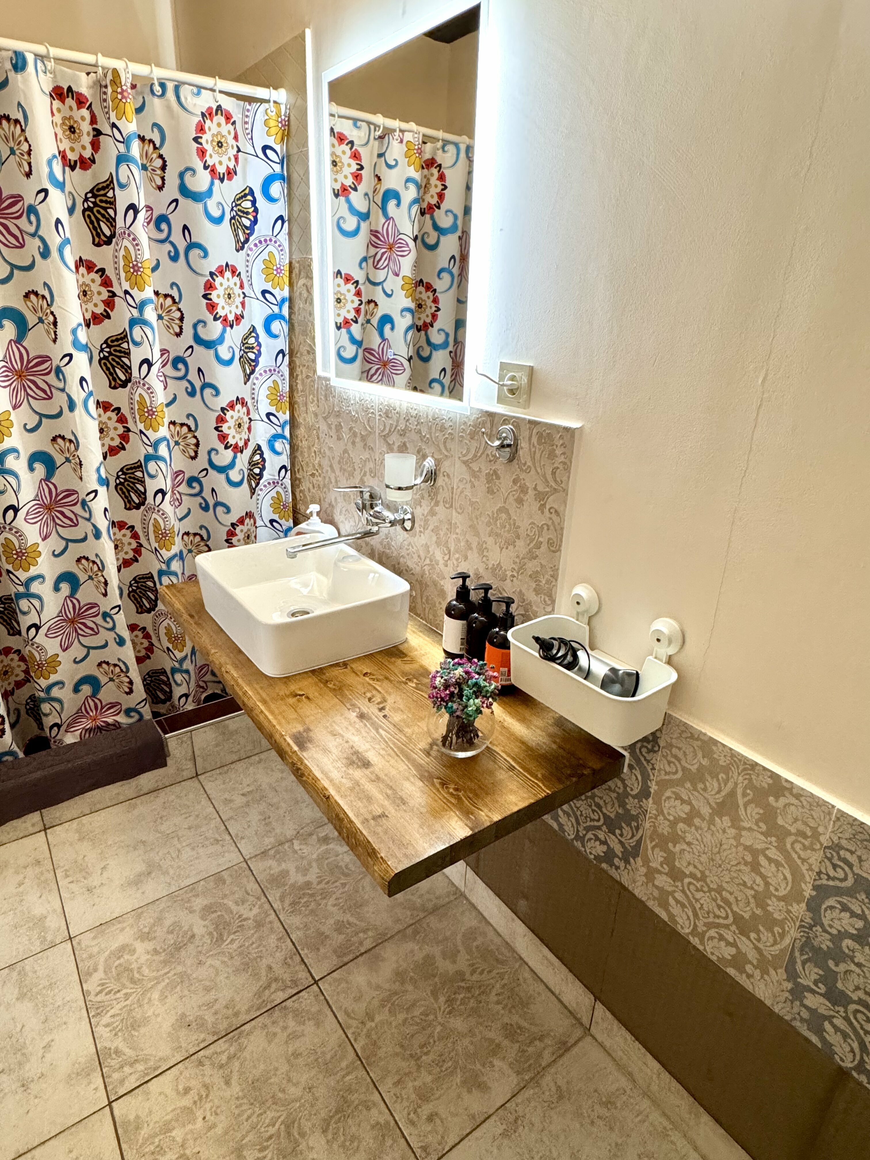 Номер Делюкс