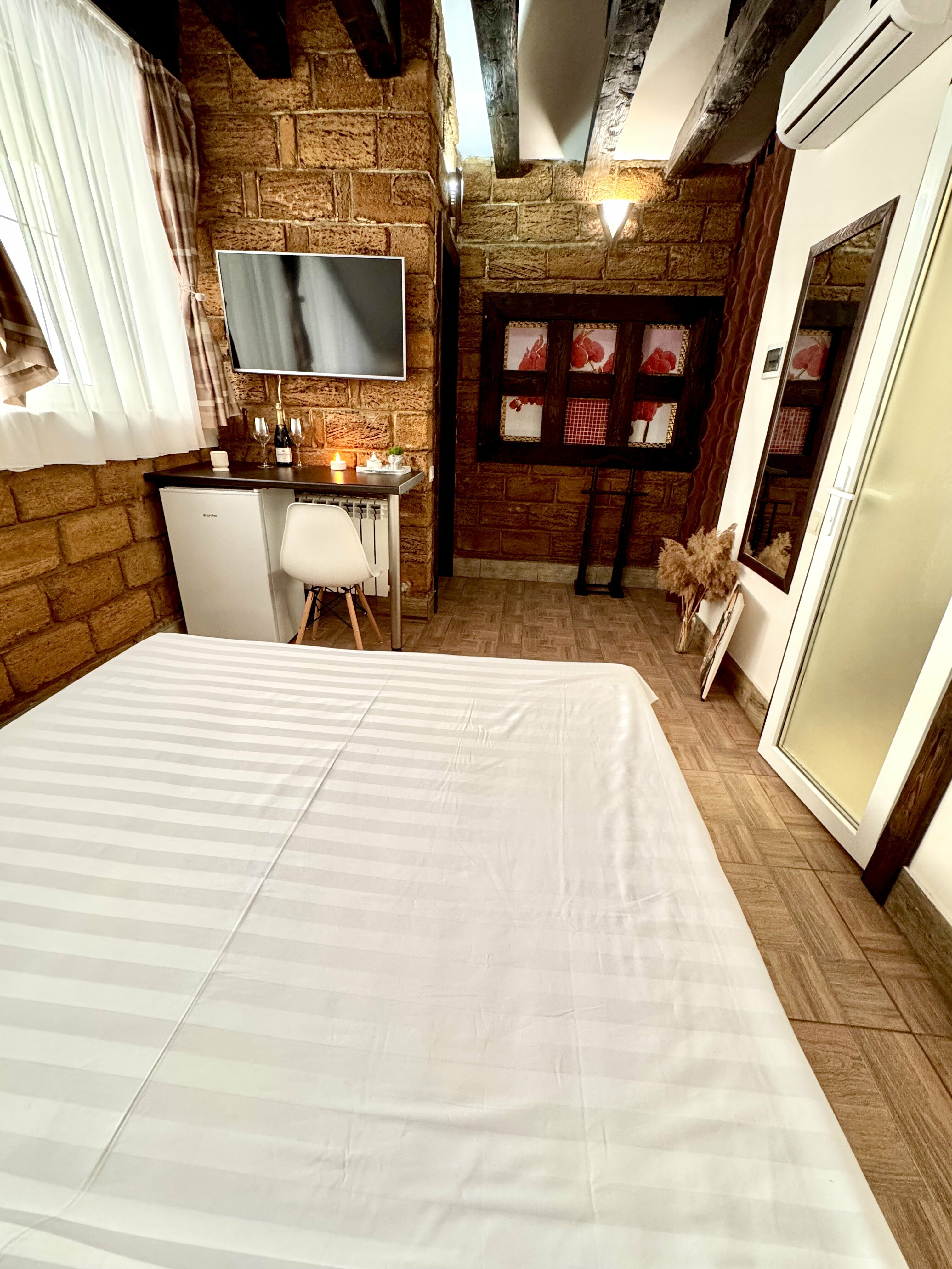 Номер Делюкс