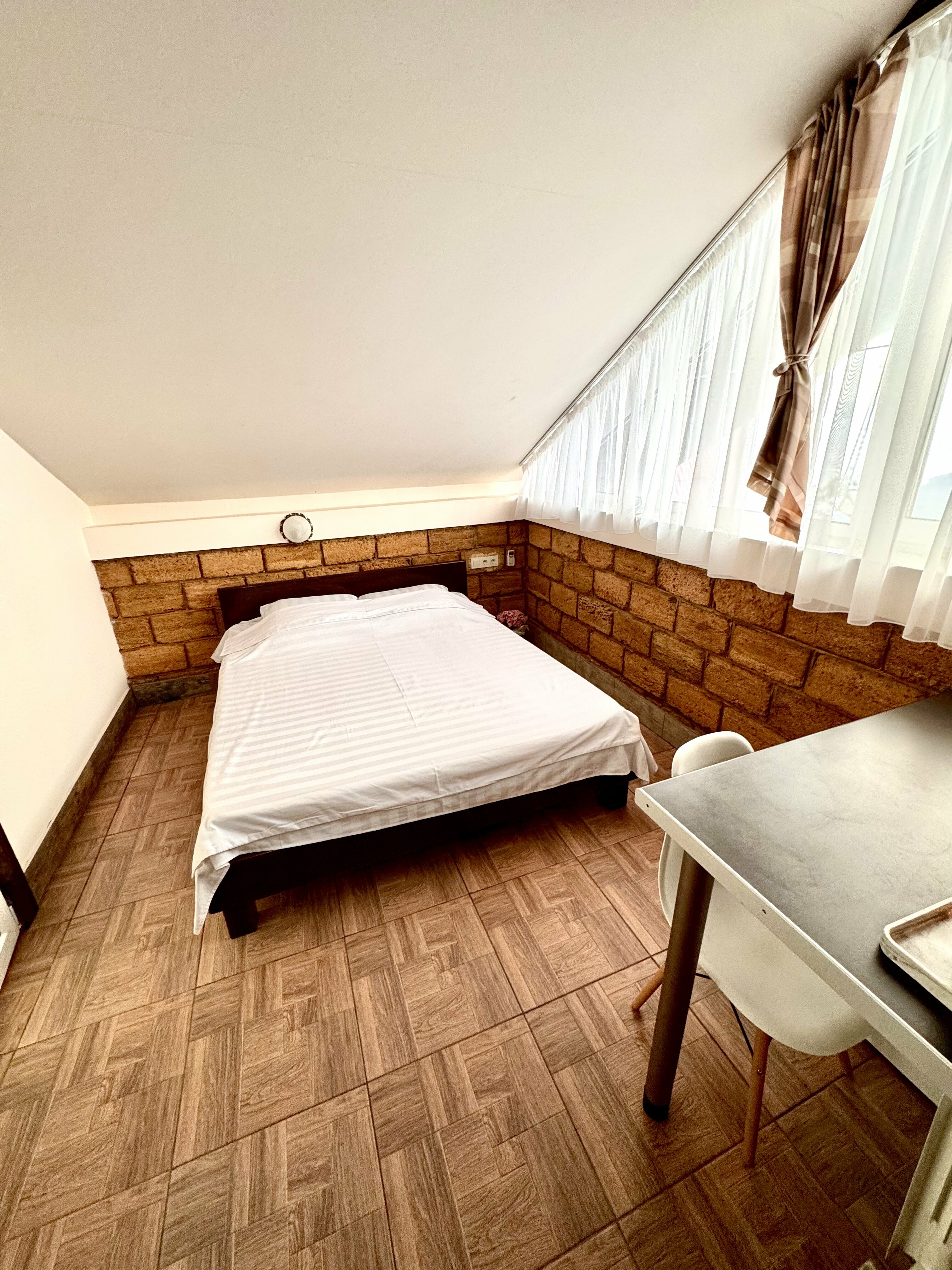 Номер Делюкс