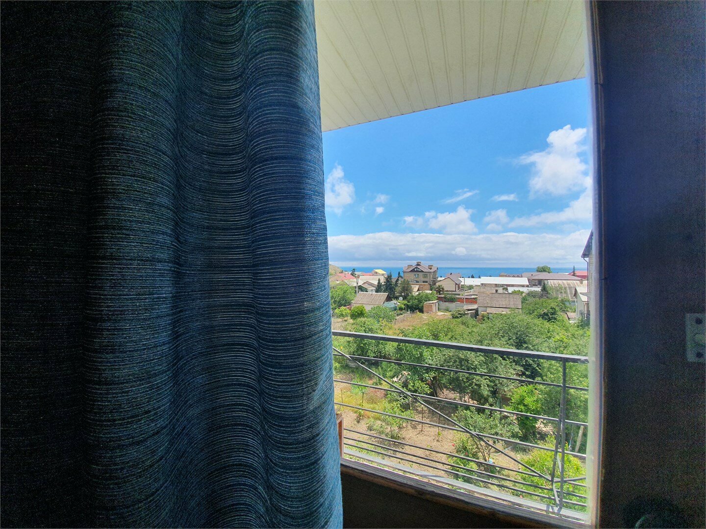 Семейный номер с видом на море