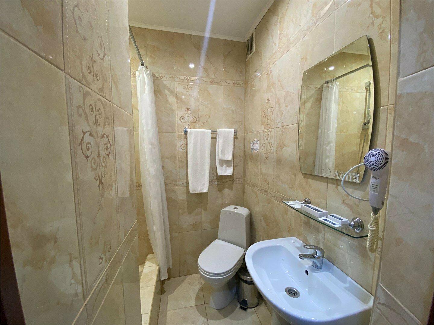 Двухместный номер Делюкс с 2 отдельными кроватями