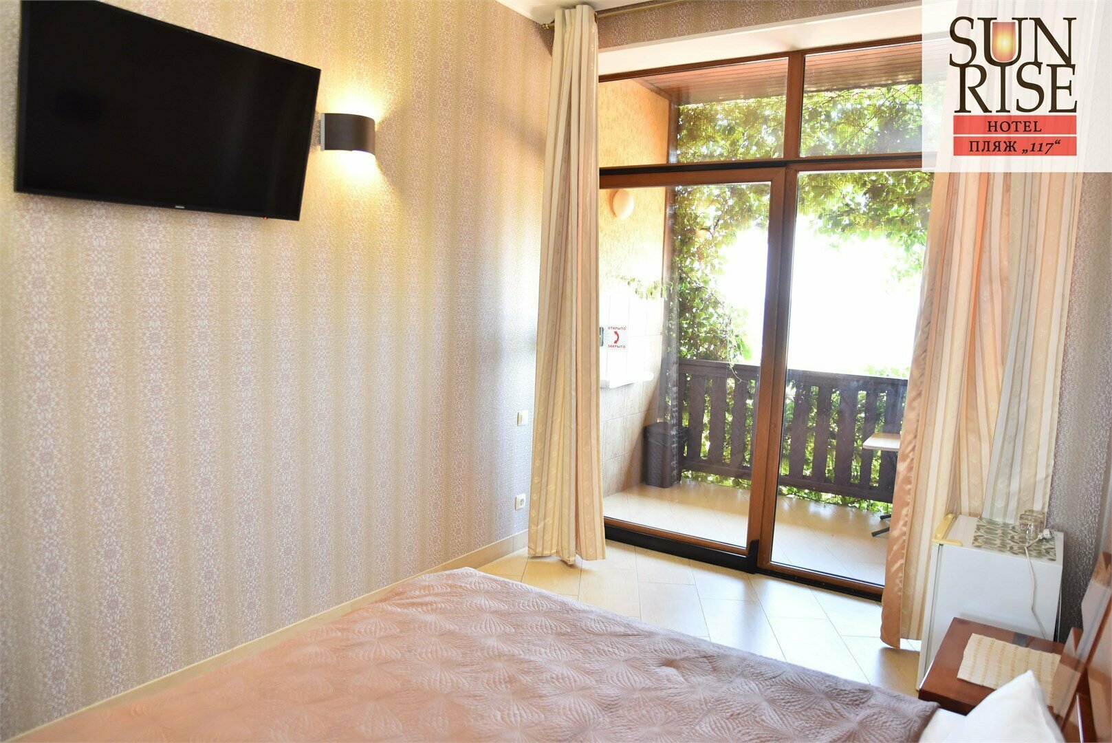 Полулюкс с двуспальной кроватью