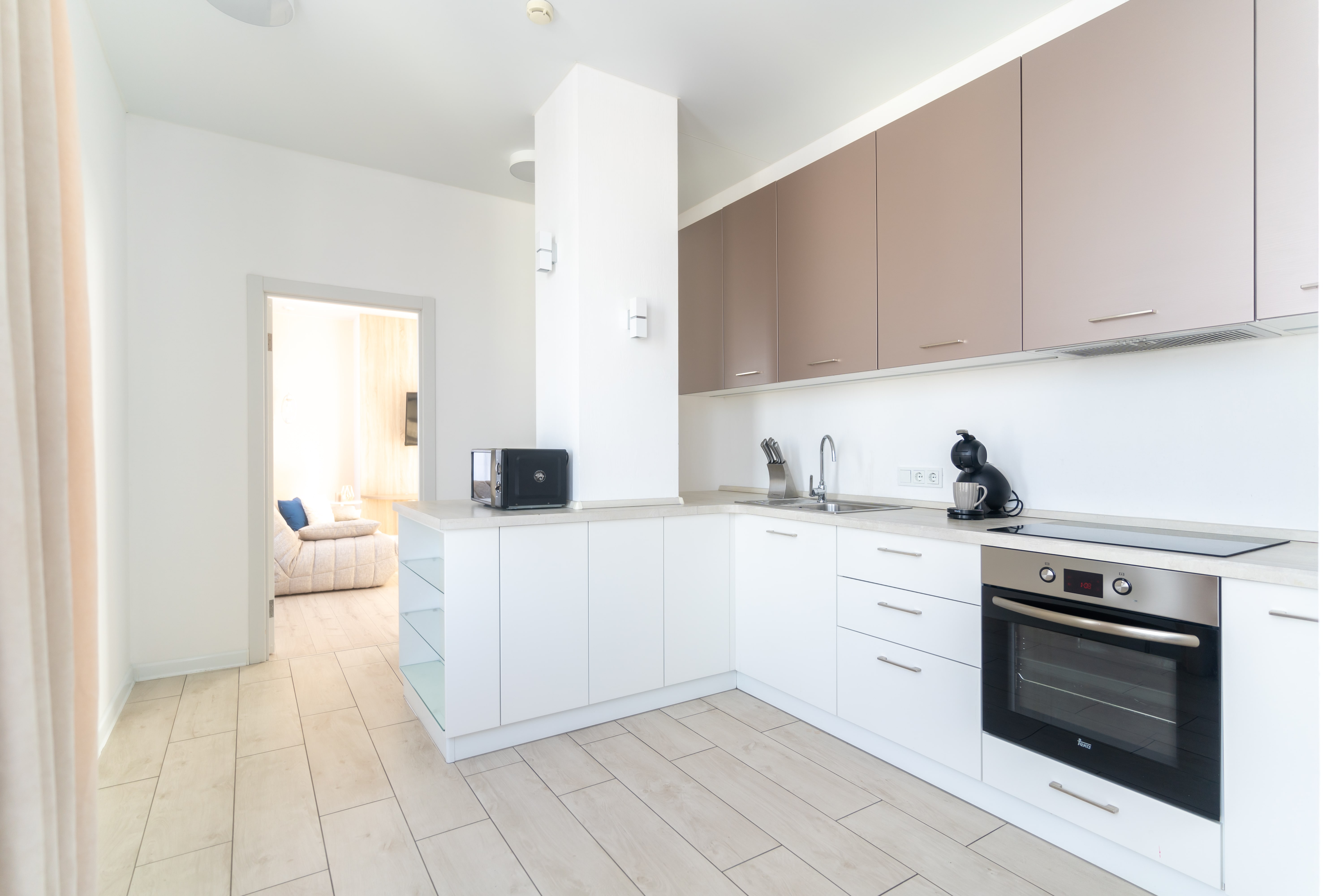 14. Двухкомнатный люксовый апартамент с панорамным видом на город (11)