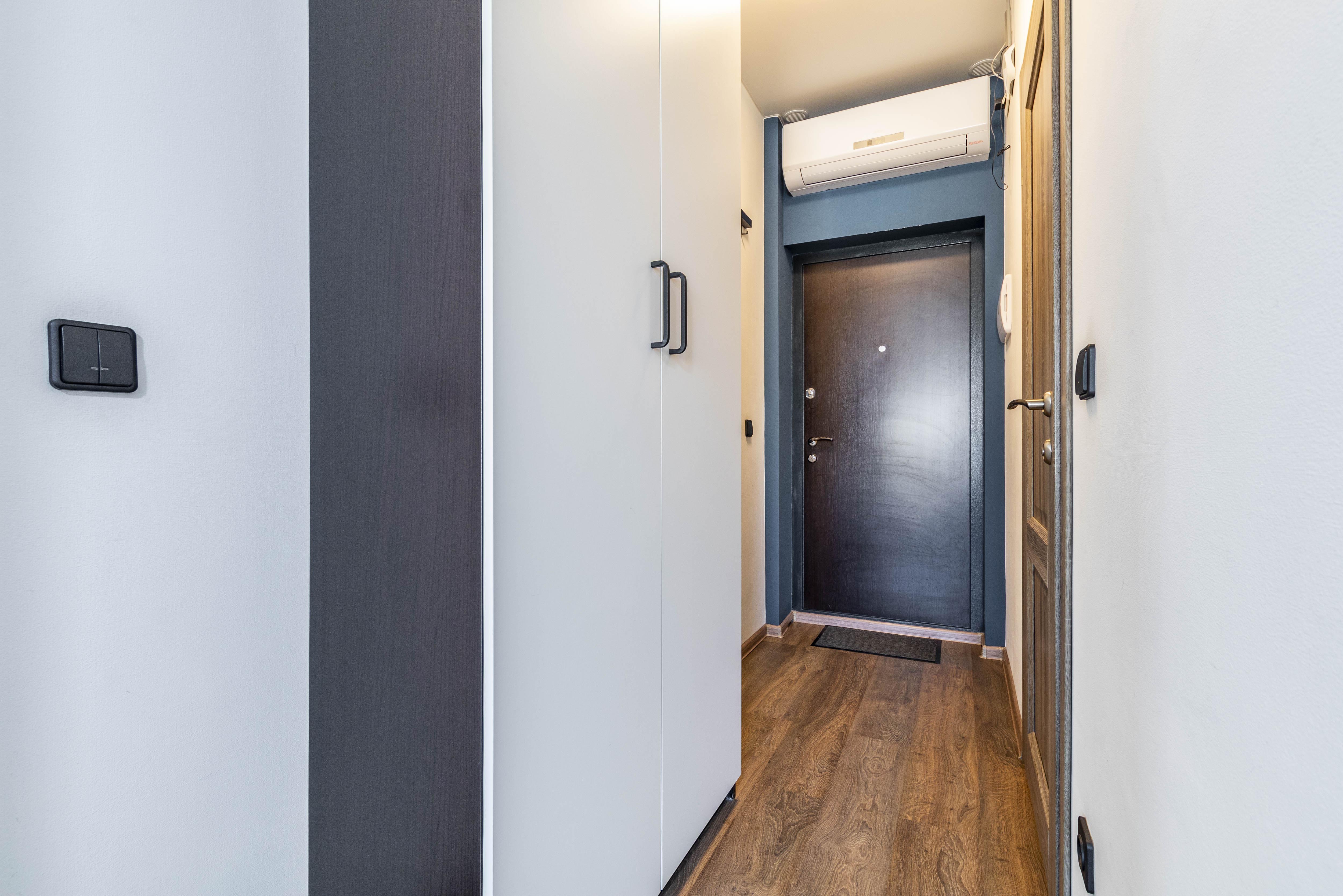 13. Трёхместный номер с видом на город (12)