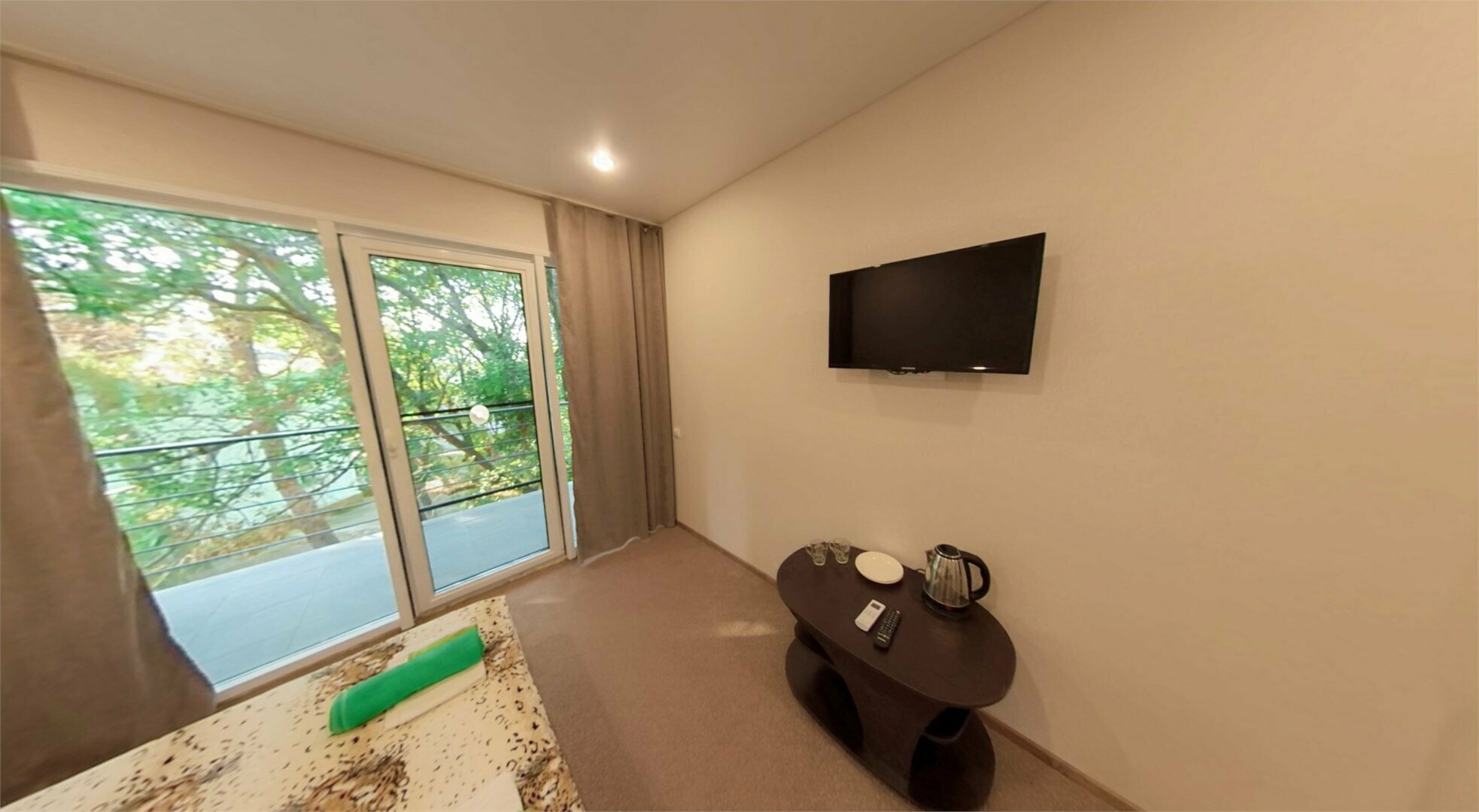 Полулюкс с балконом