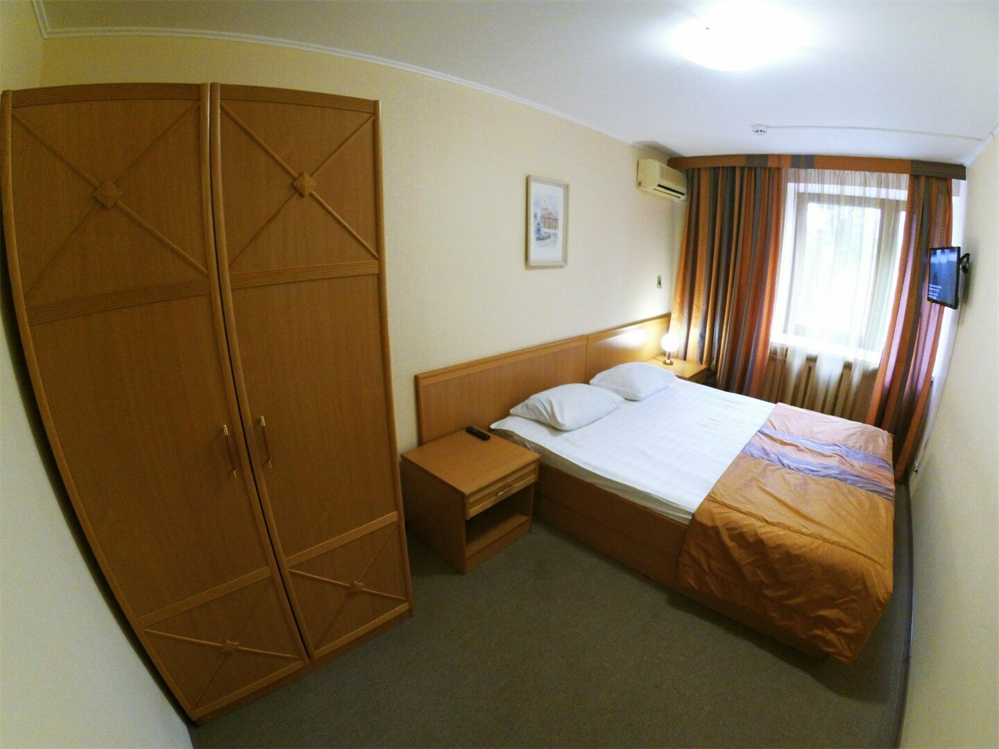 Стандартный номер с двуспальной кроватью