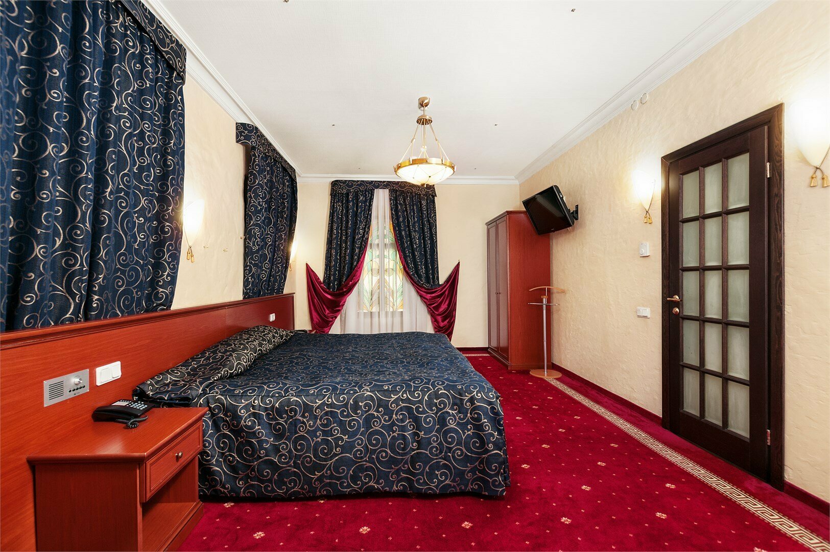 Двухкомнатный люкс "Президент" с сауной