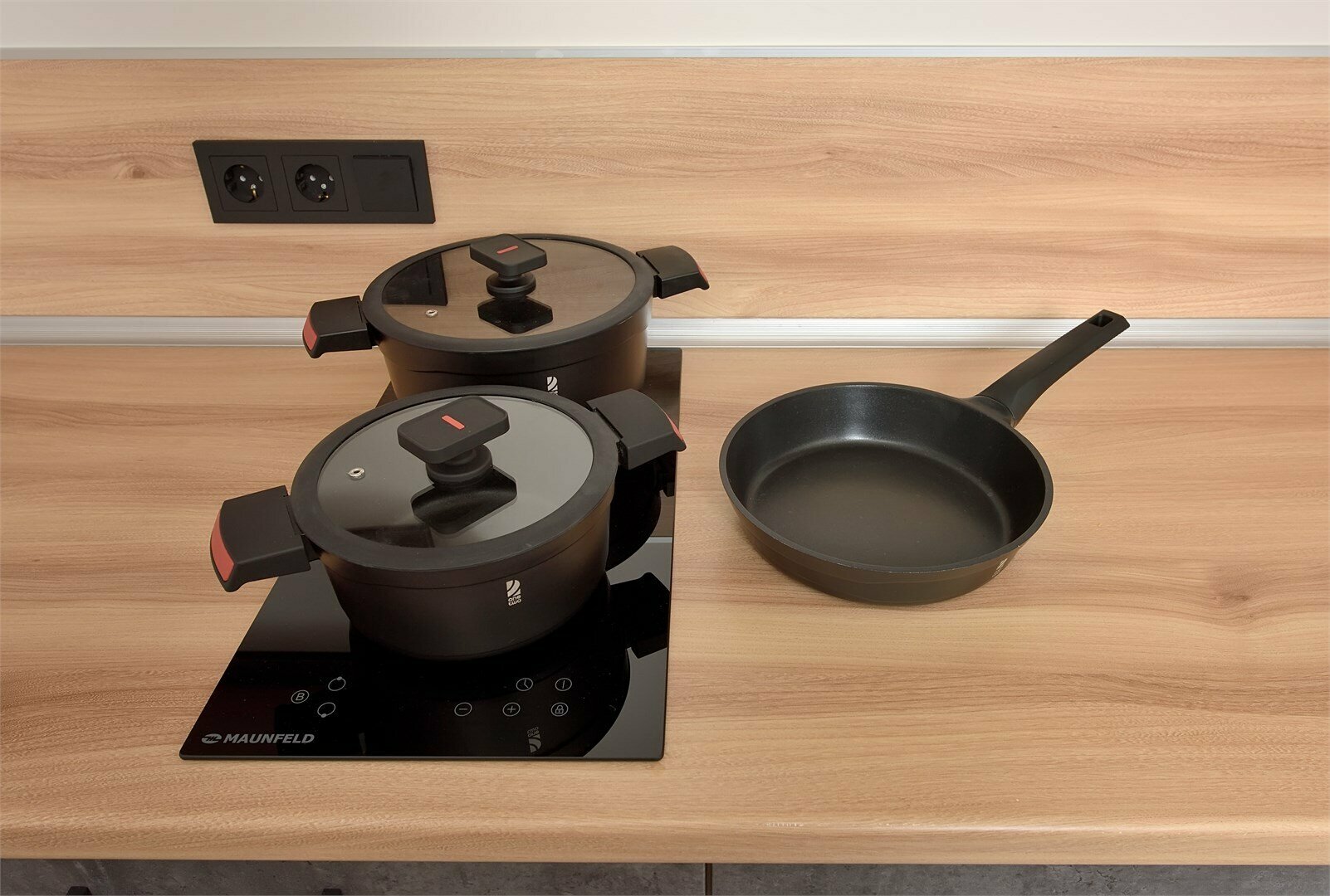 ЛЮКС (кухня с барной стойкой)