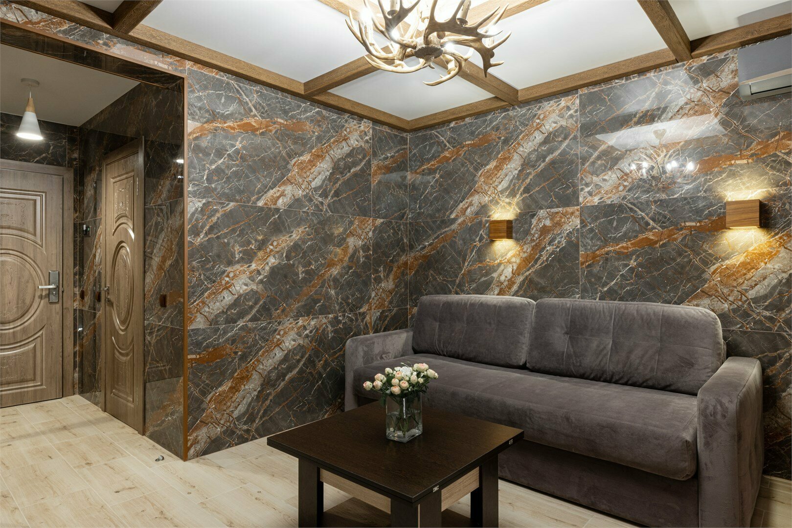 Полулюкс с балконом и видом на горы