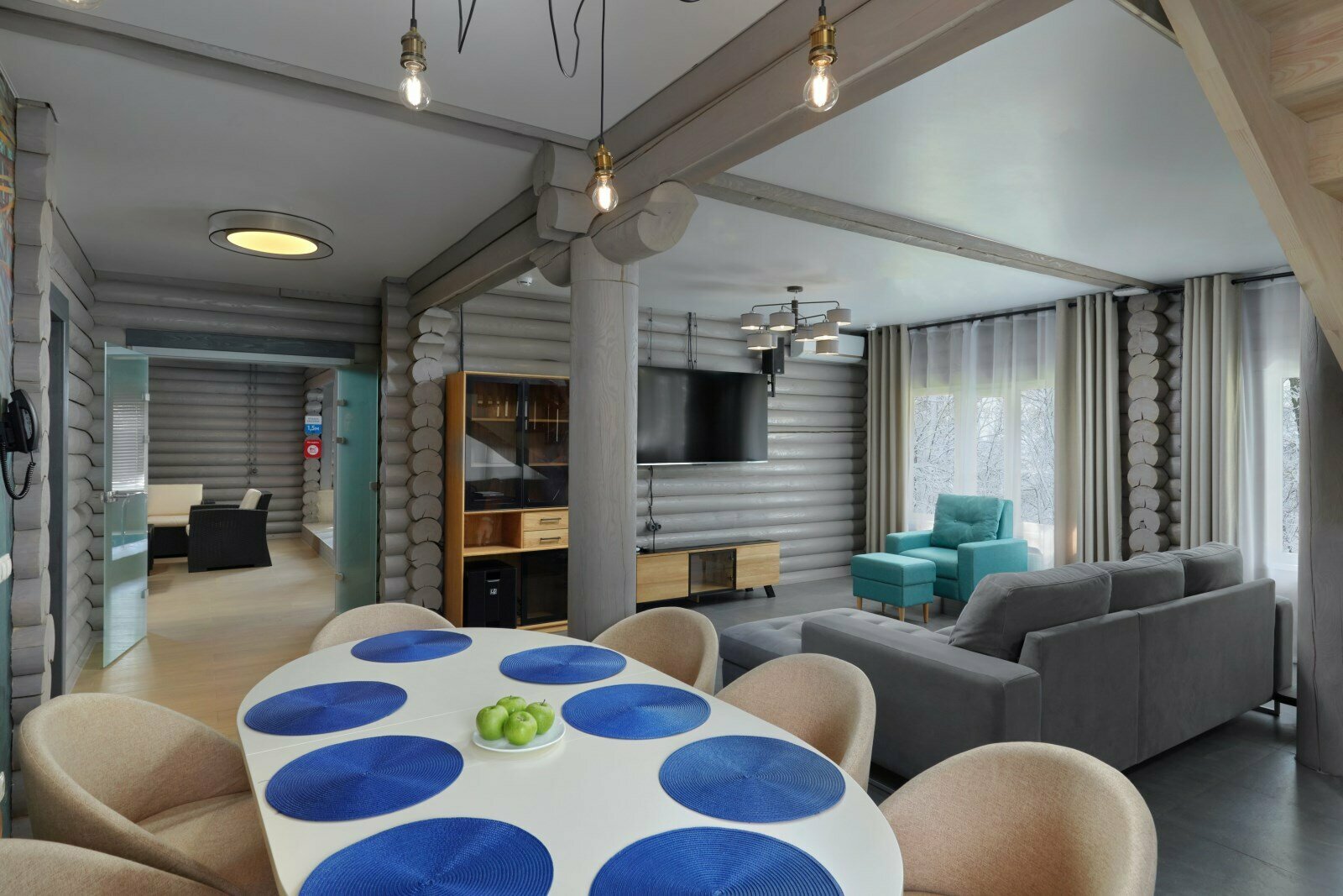 Коттедж с бассейном и сауной