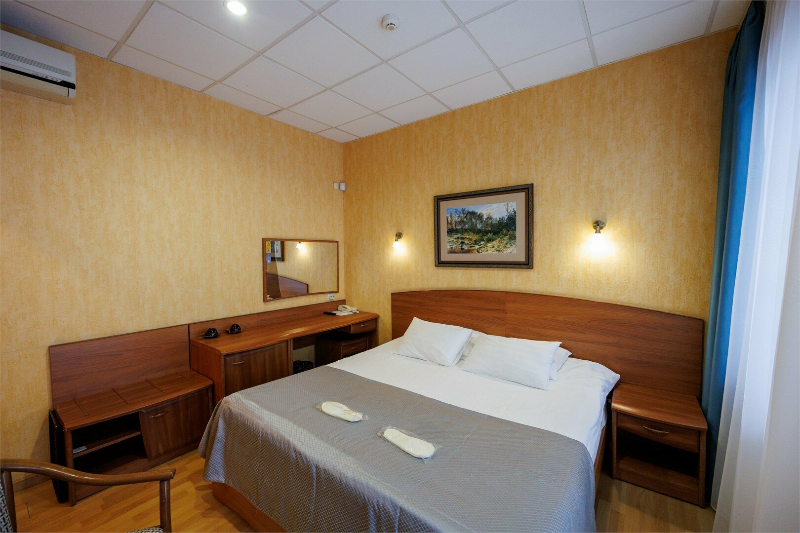 Небольшой двухместный номер с 1 кроватью