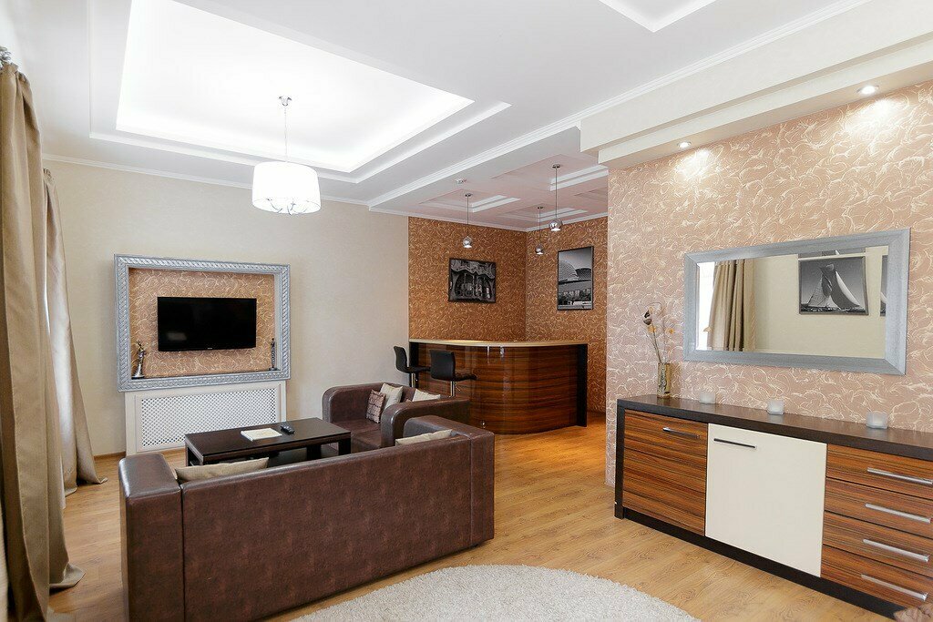 Представительский номер, 1 Корпус