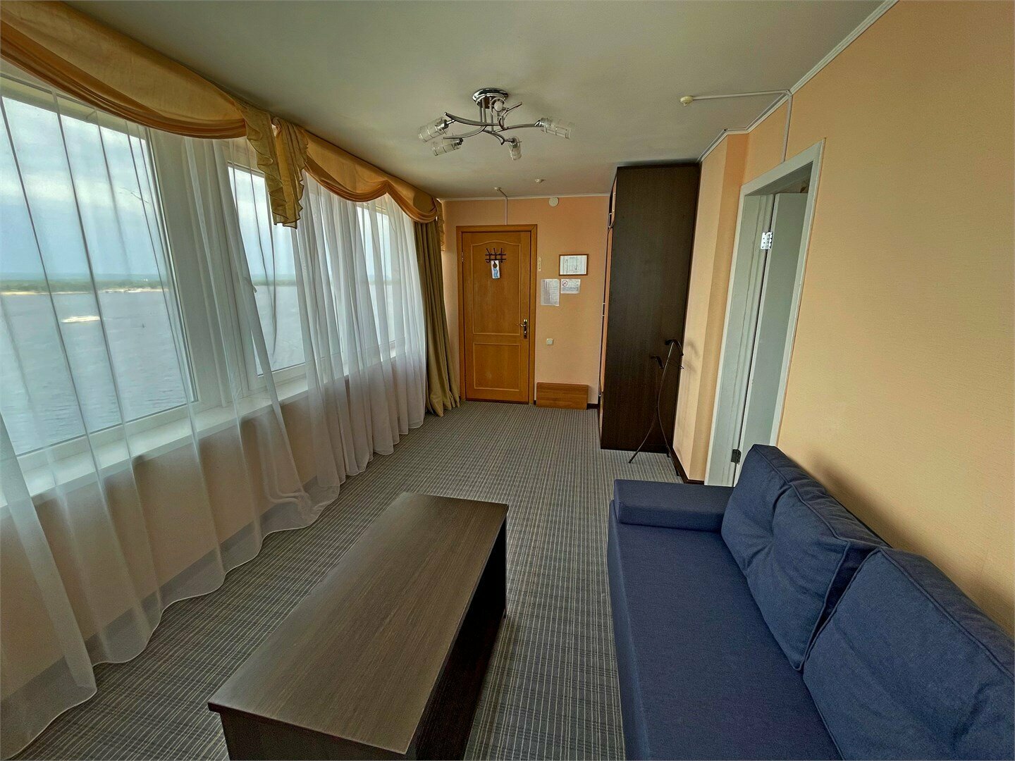 Улучшенный семейный номер