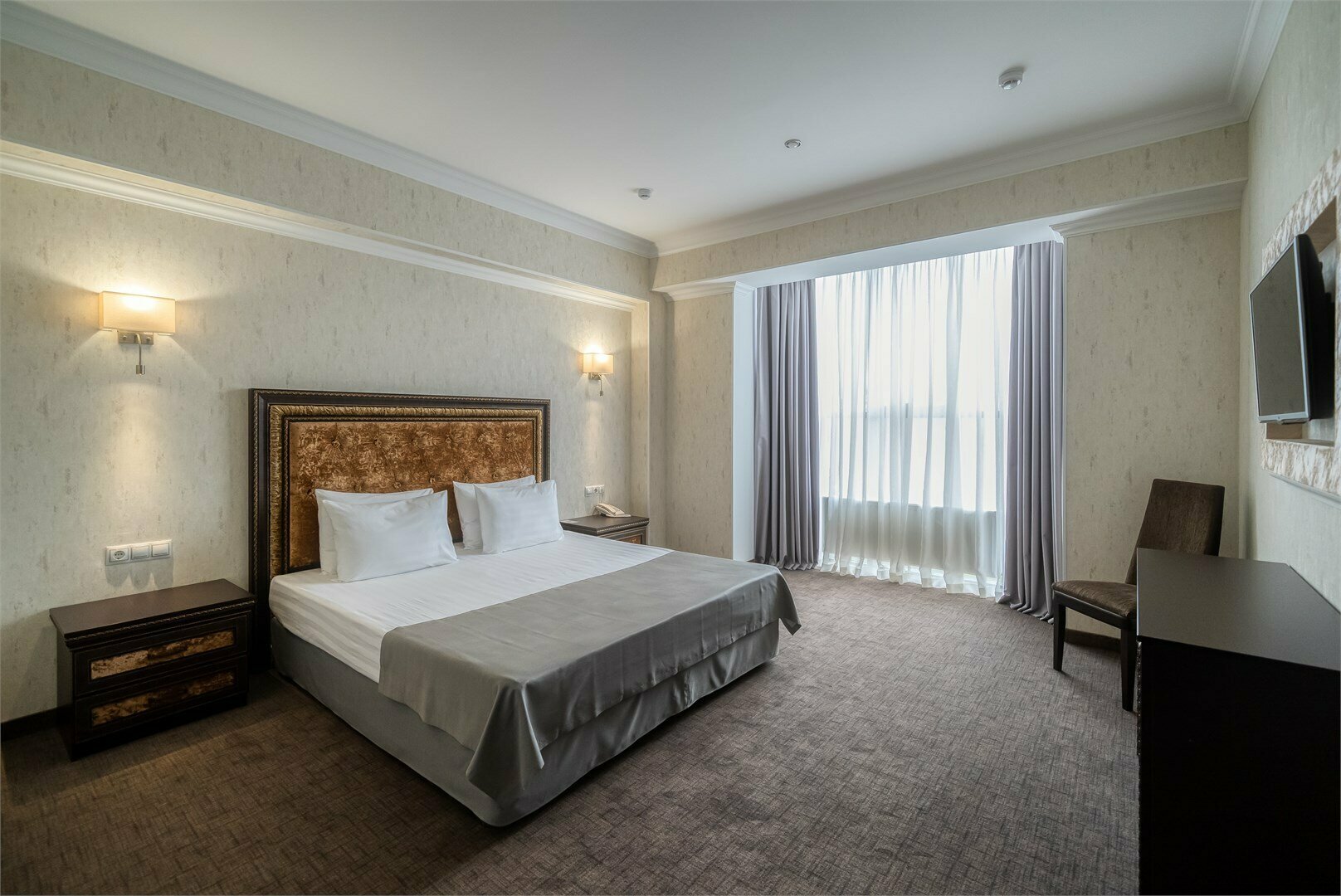 Люкс с кроватью размера «king-size»