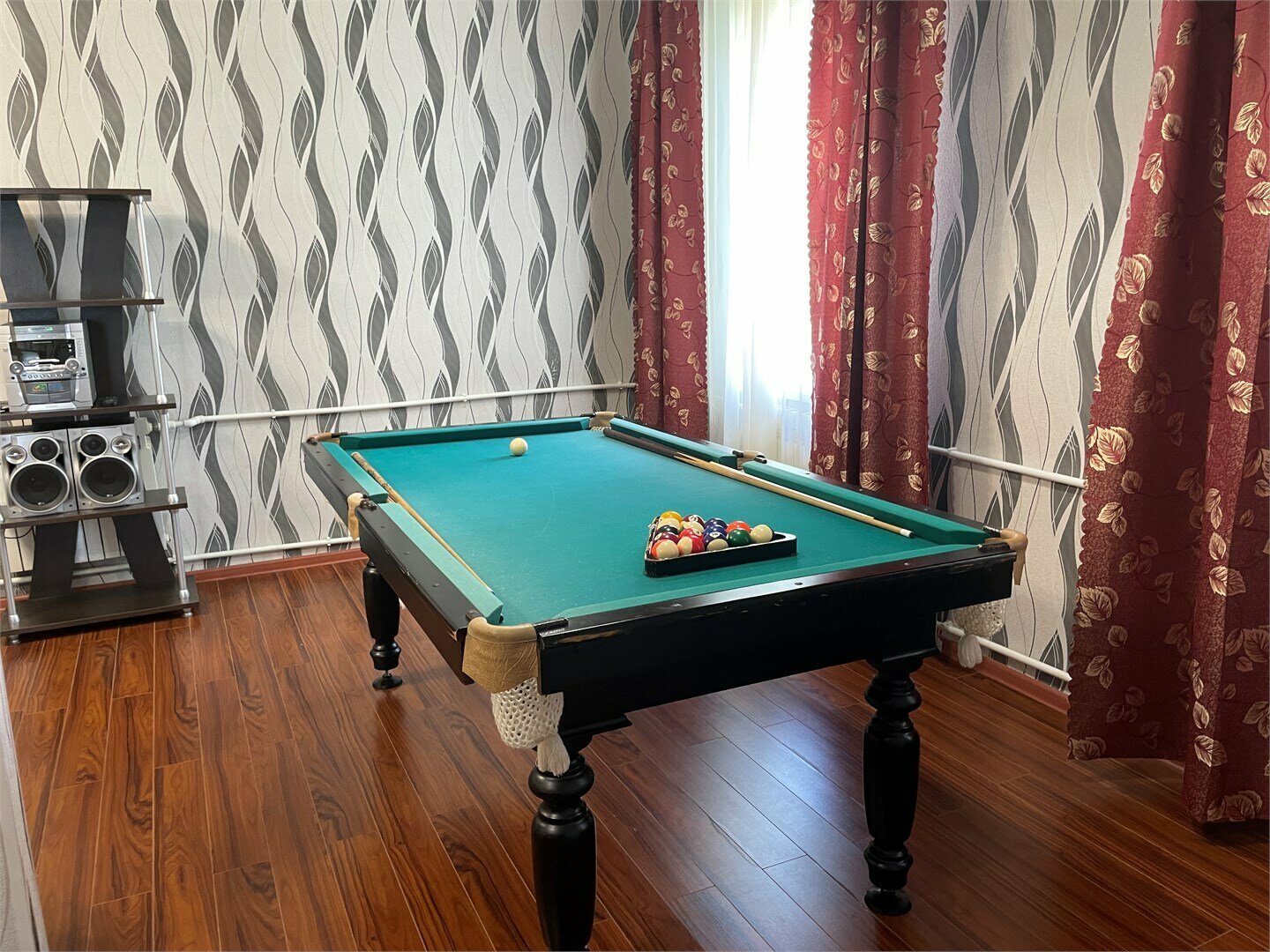 Двухкомнатные апартаменты с бильярдом (2-ой корпус)