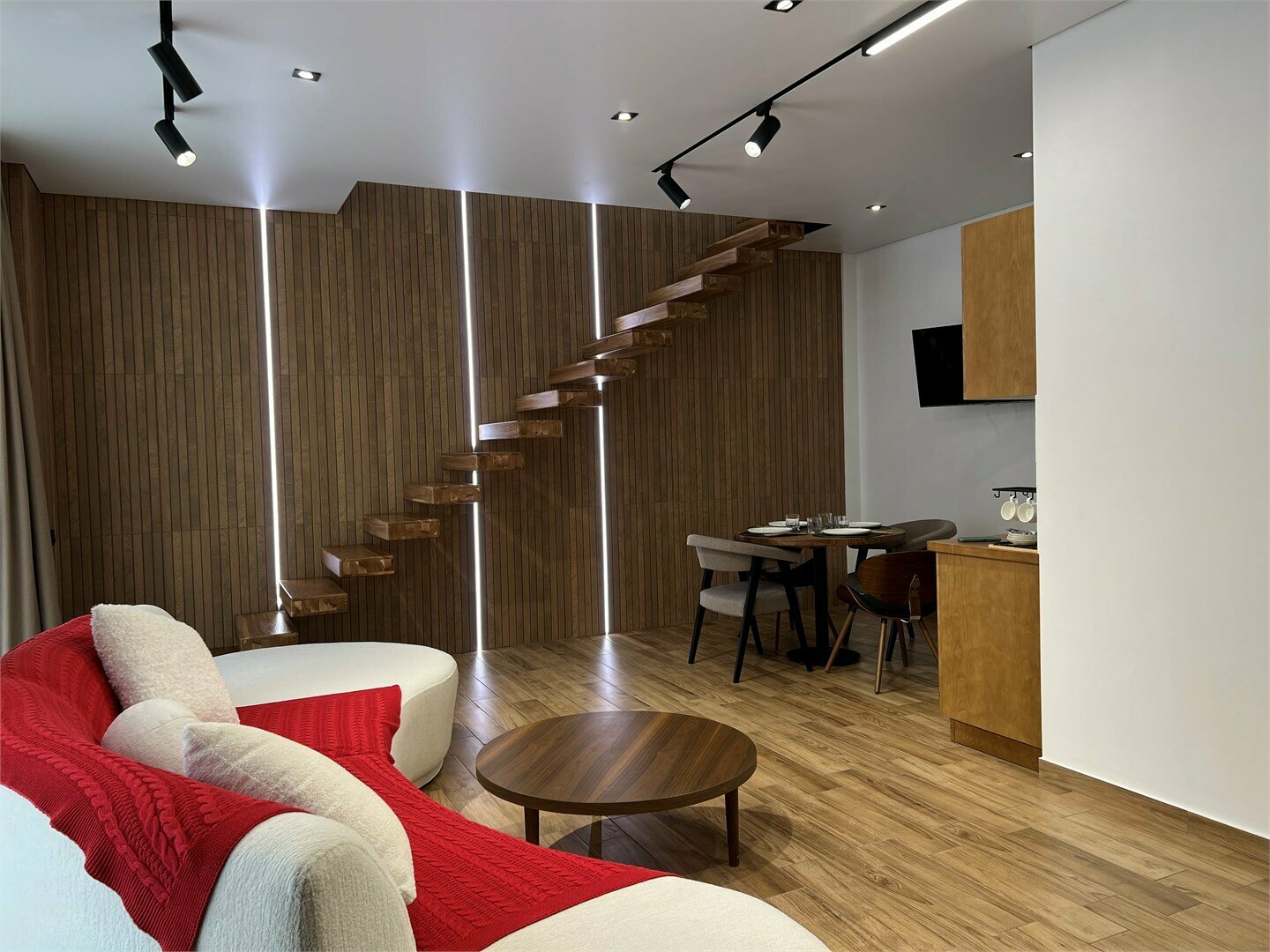 Luxe apartments 4