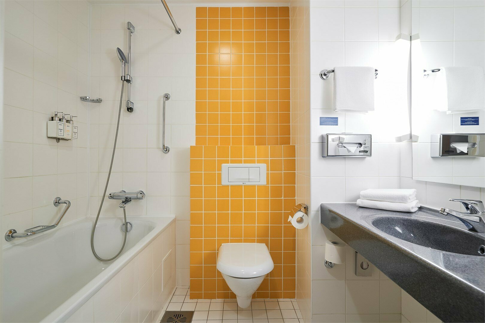 Супериор на высоком этаже с одной кроватью