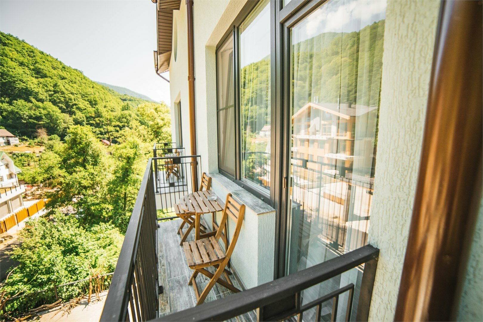 Супериор с балконом и видом на заповедник