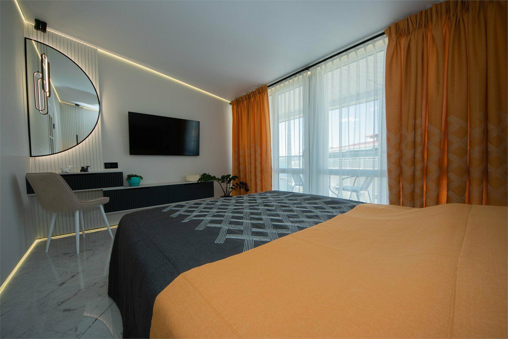 Улучшенный люкс с видом на море