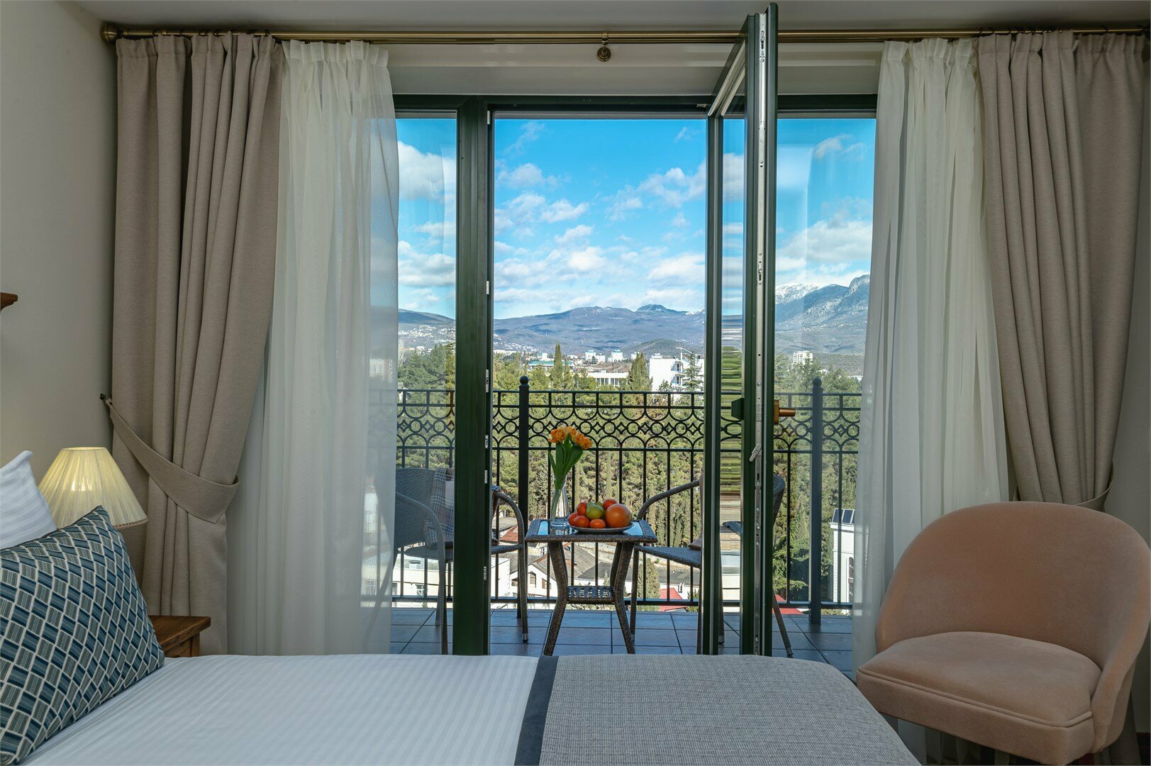 Полулюкс Студия