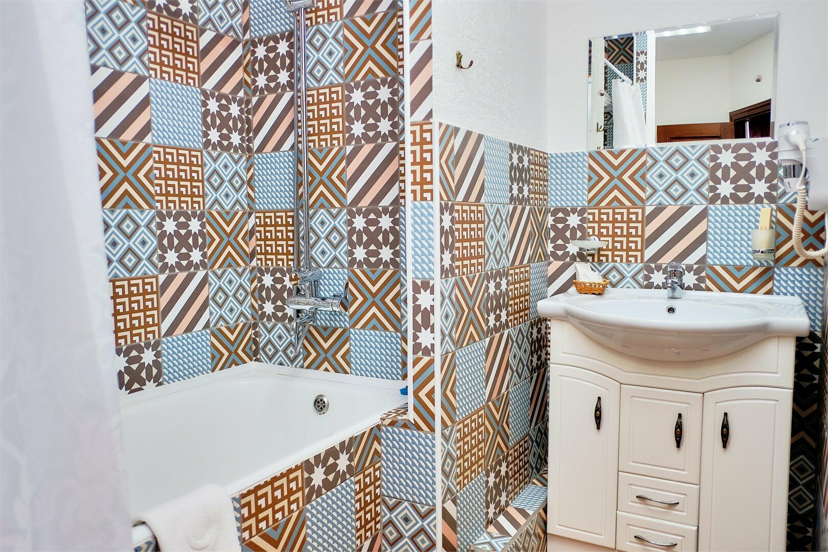 Номер Делюкс