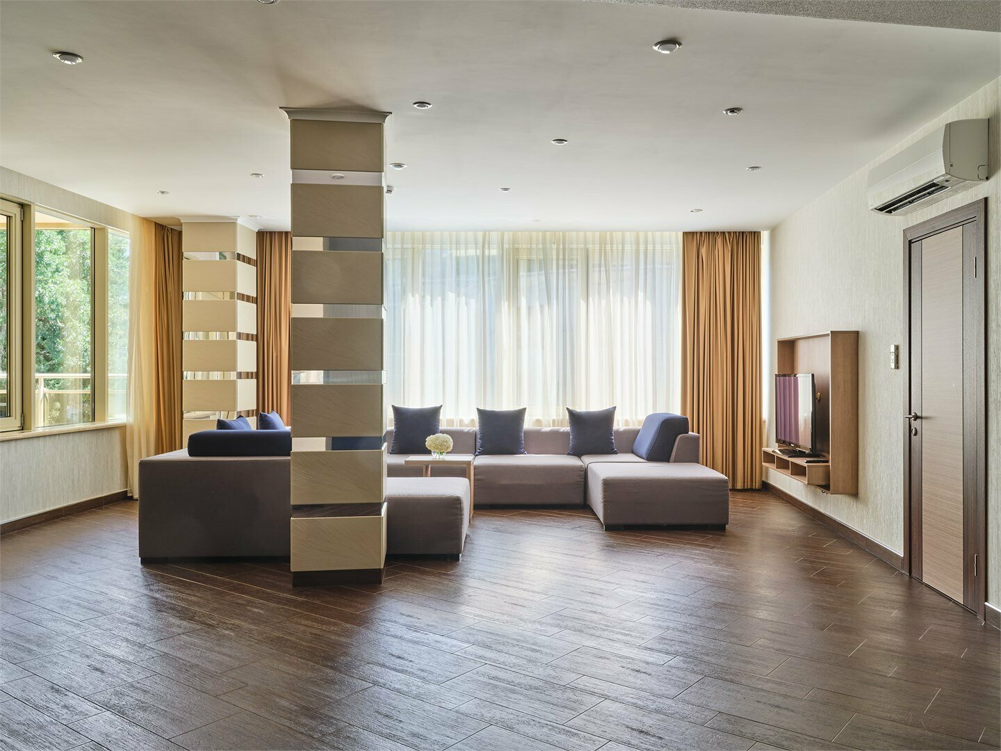 Апартаменты