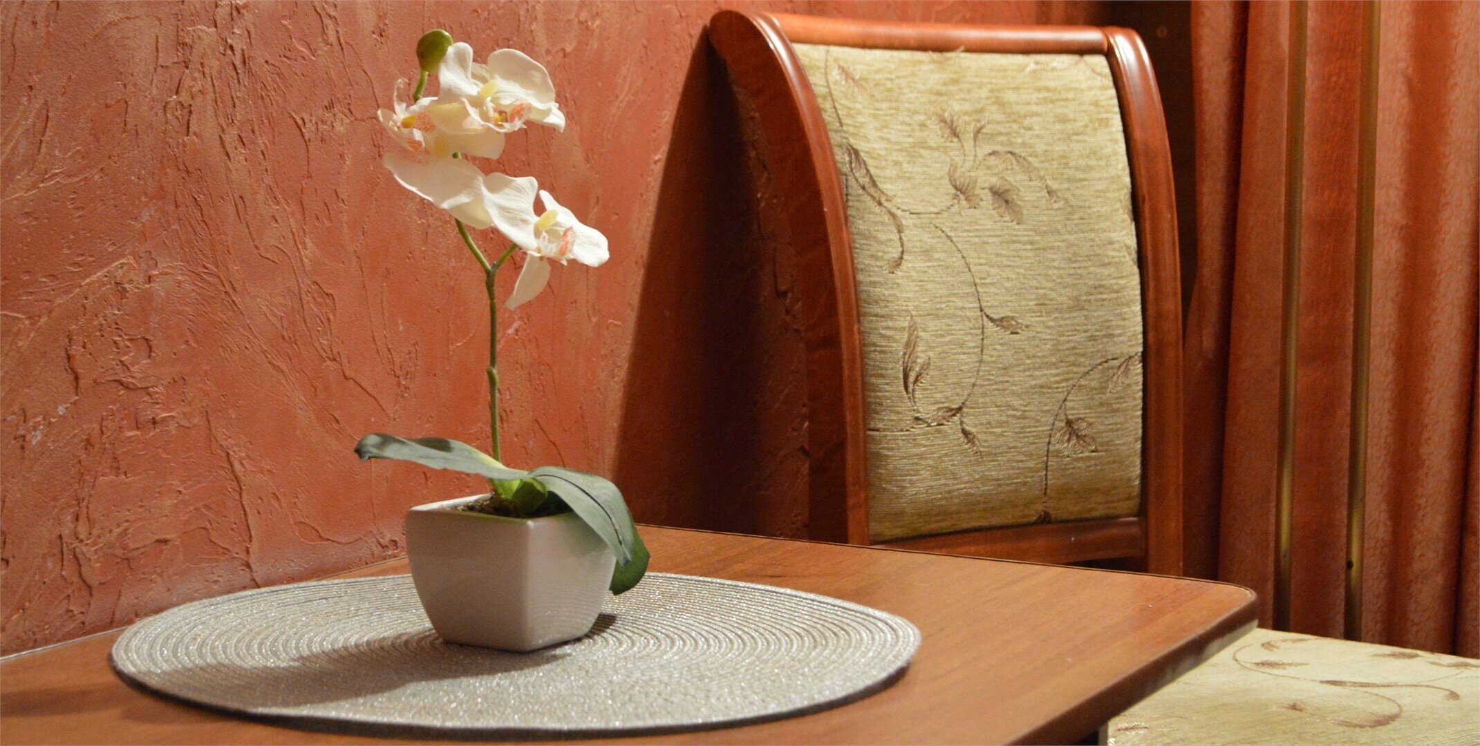 Номер с кроватью размера «queen-size»