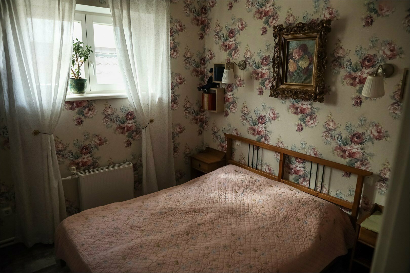 Четырехместный номер с ванной комнатой