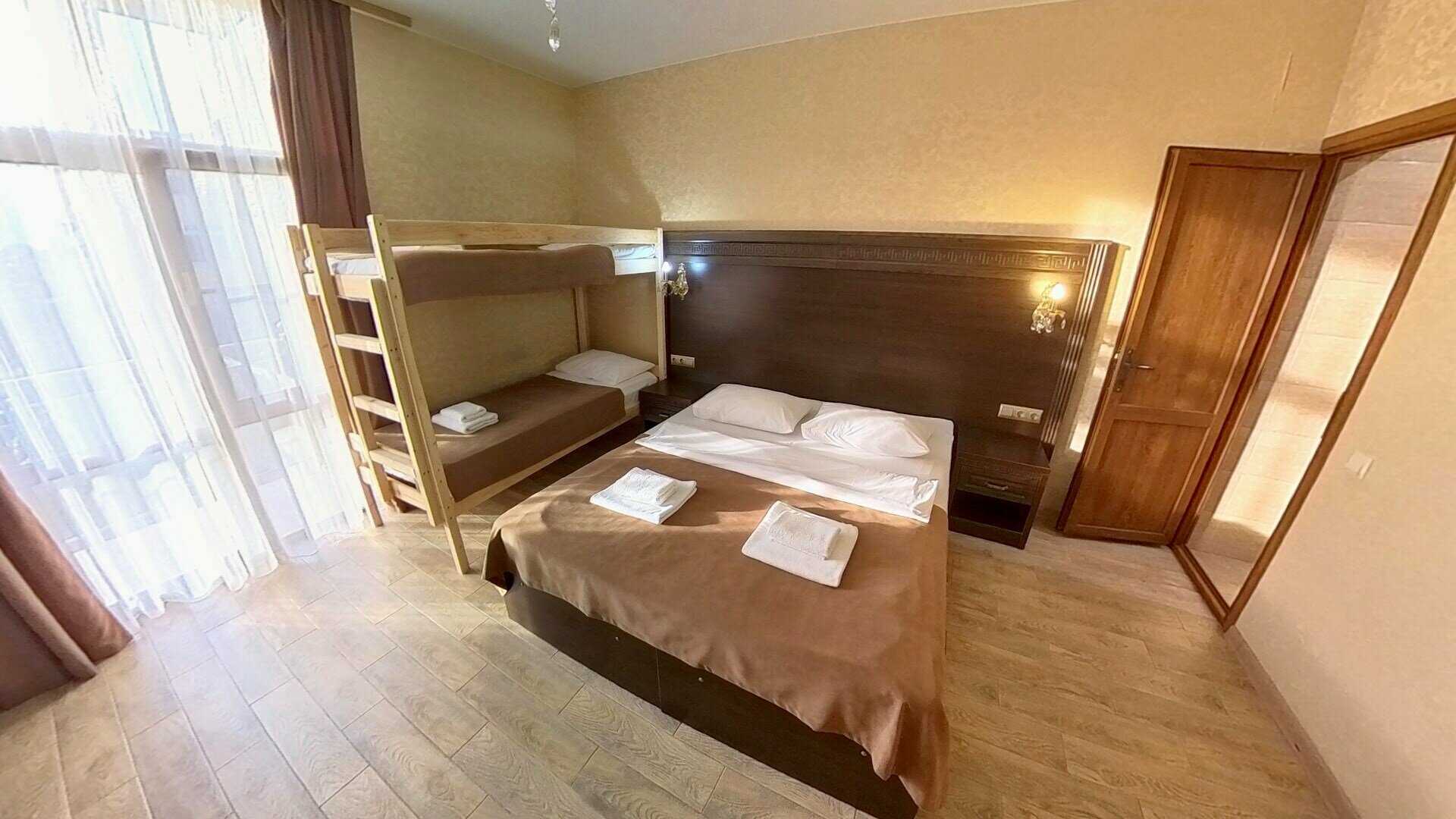 Комфорт  четырехместный с балконом