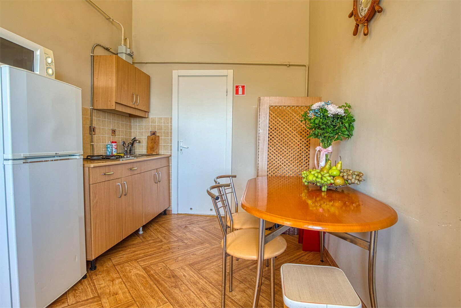 Люкс двухкомнатный (вид на море)