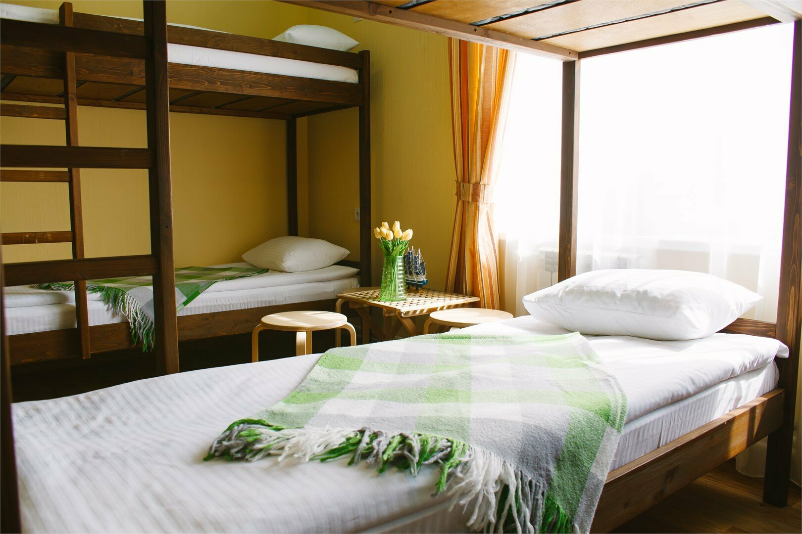 Кровать в общем номере ( Кубрик)