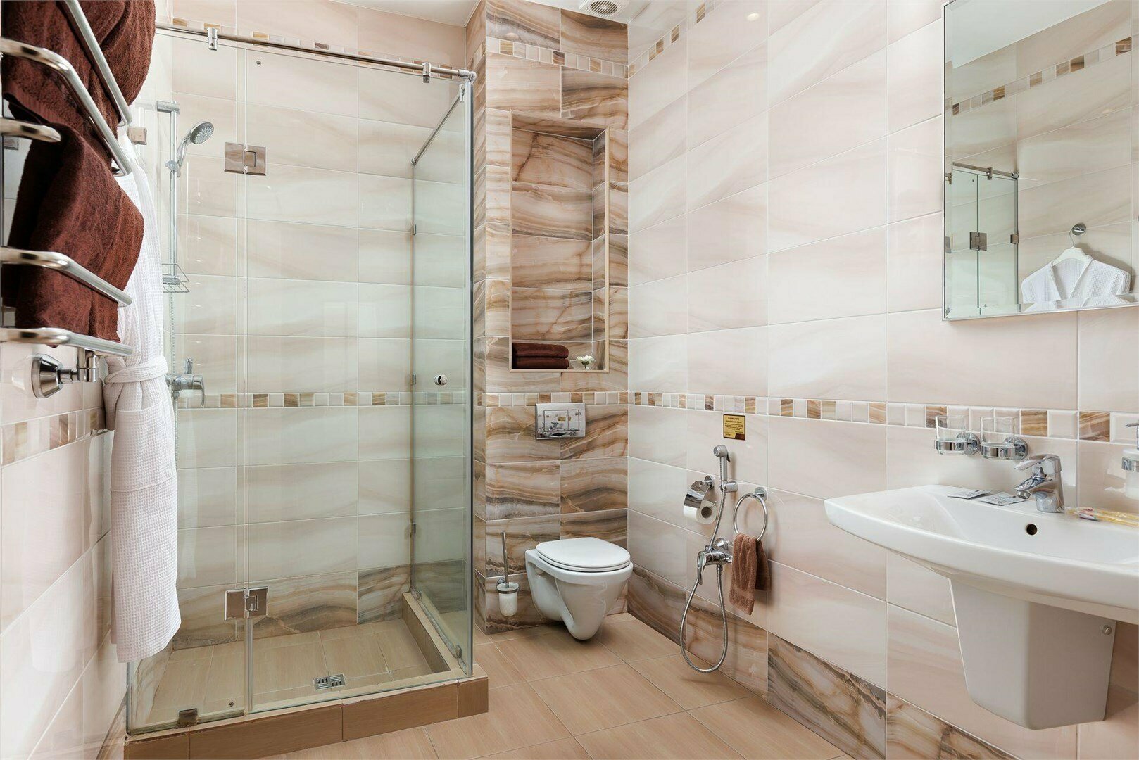 Супериор с балконом