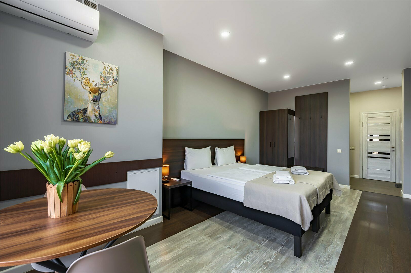 Студия с балконом