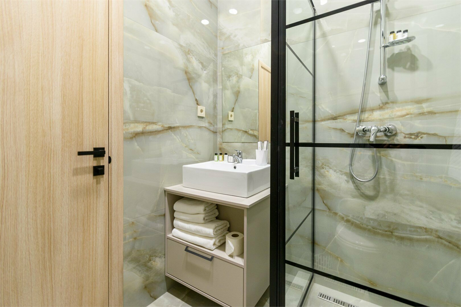 Стандартный с балконом